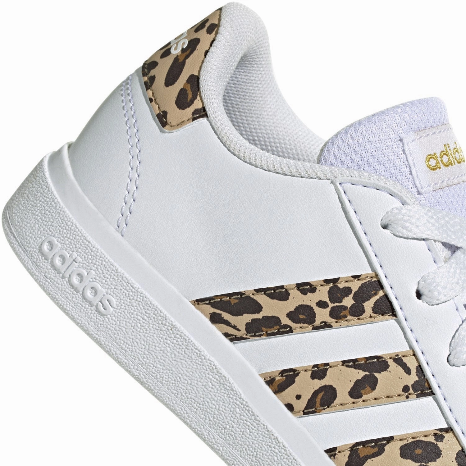 adidas Originals Ftwr White/Magic Beige/Matte Gold Grand Court 2.0 K Sneakers Derbies