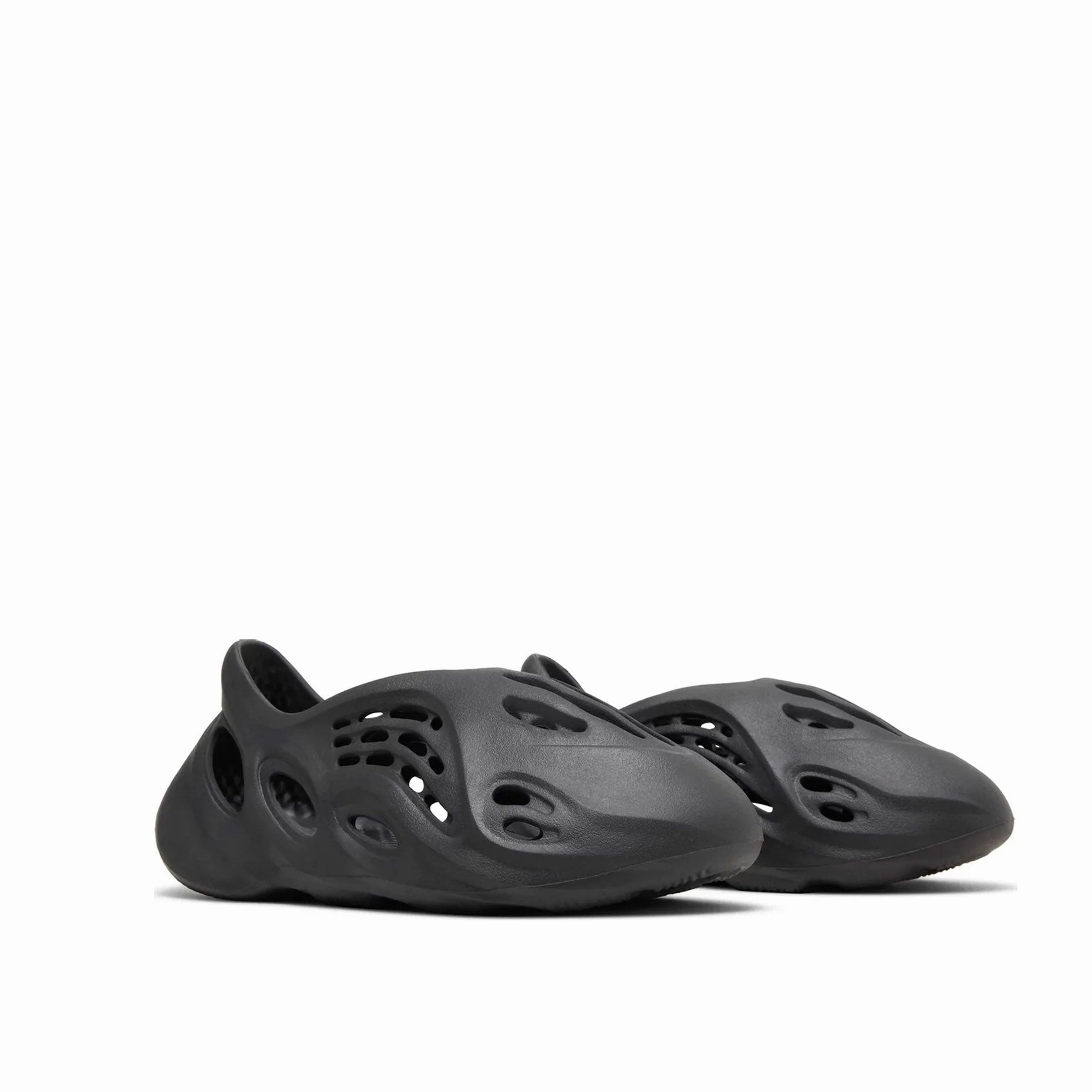 adidas Yeezy Foam RNNR Onyx Iconic footwear