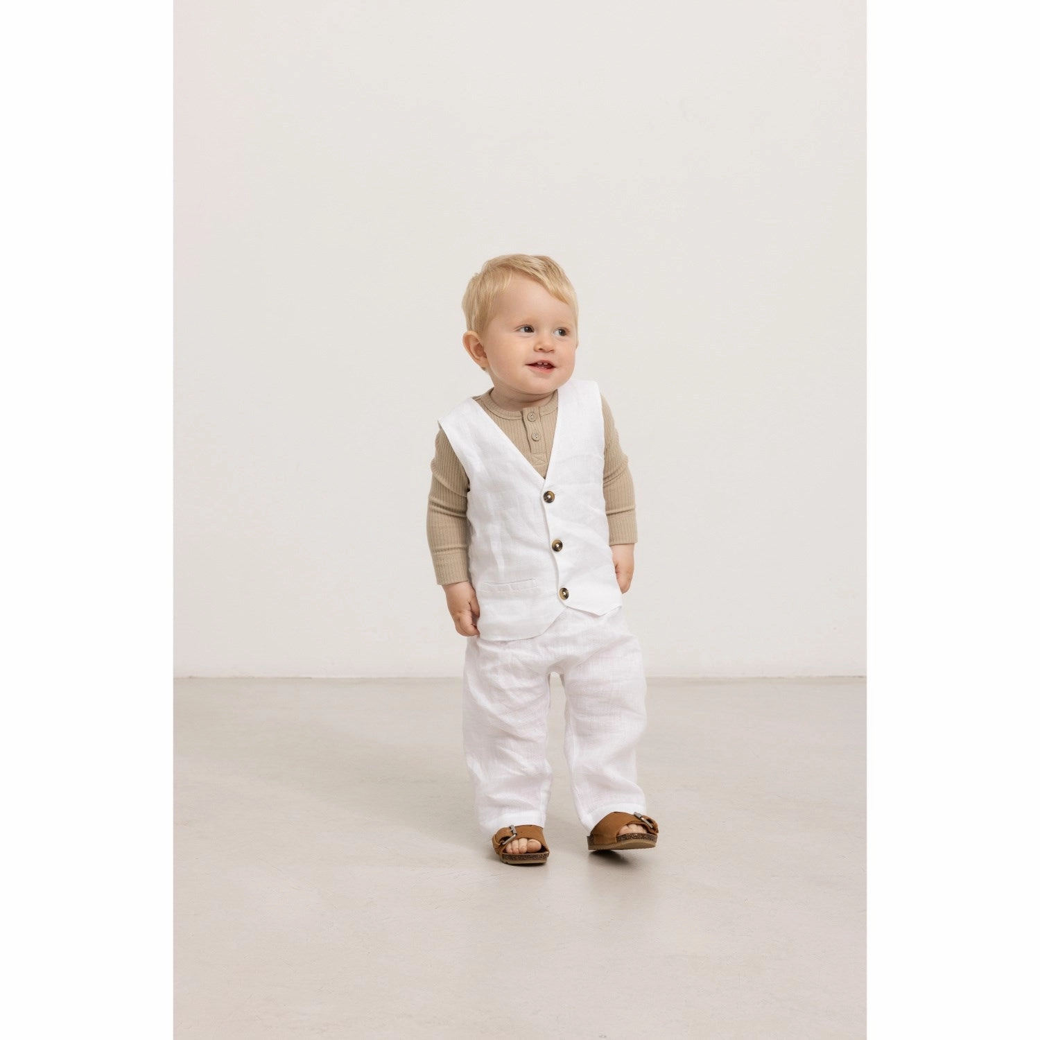 Alluring MarMar Linen White Panu L Pants