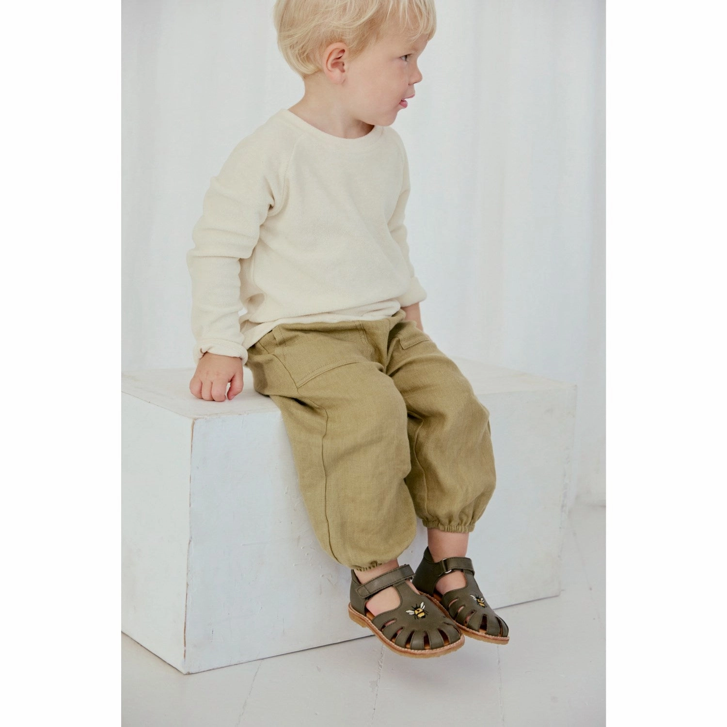 Angulus Forrest Beginner Sandal Med Bi Broderi Wedding shoes