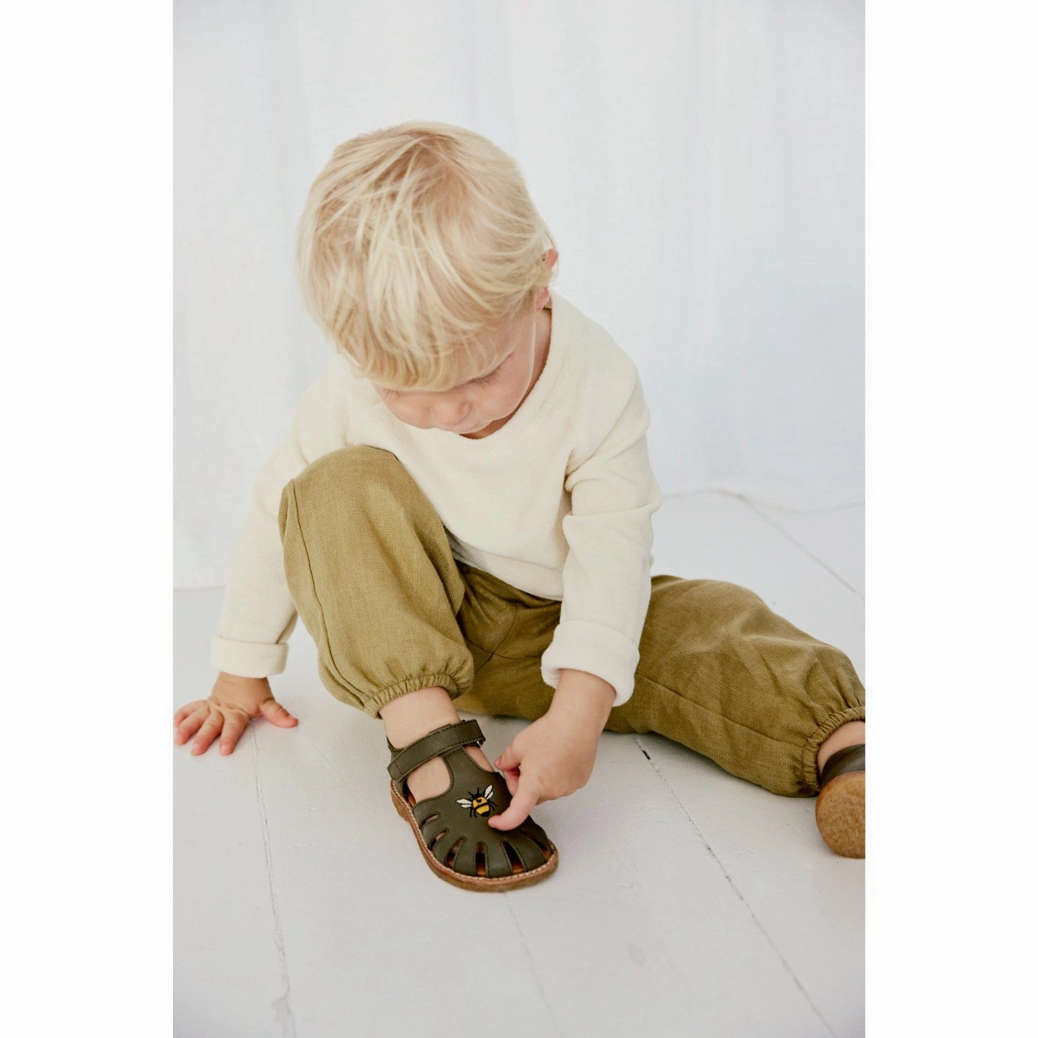 Angulus Forrest Beginner Sandal Med Bi Broderi Wedding shoes