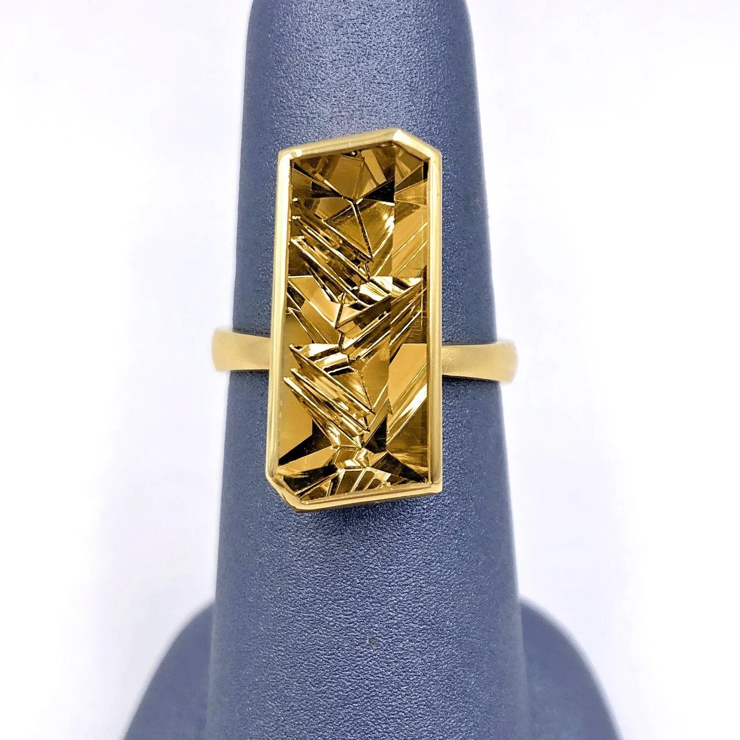 Atelier Munsteiner Vivid Fancy Cut Golden Beryl One of a Kind Vertical Bar Ring