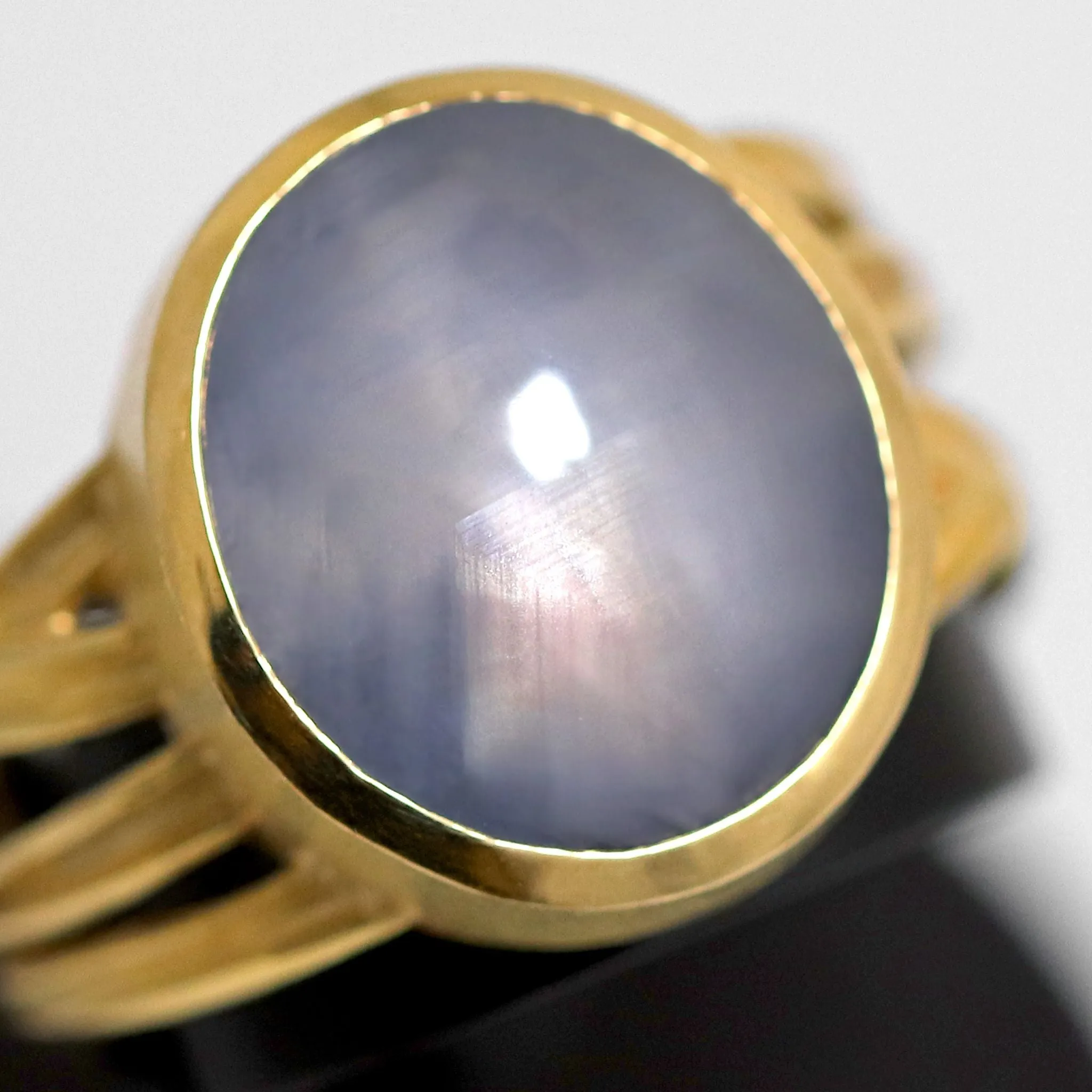 Barbara Heinrich Star Sapphire One of a Kind Gold Ribbon Ring