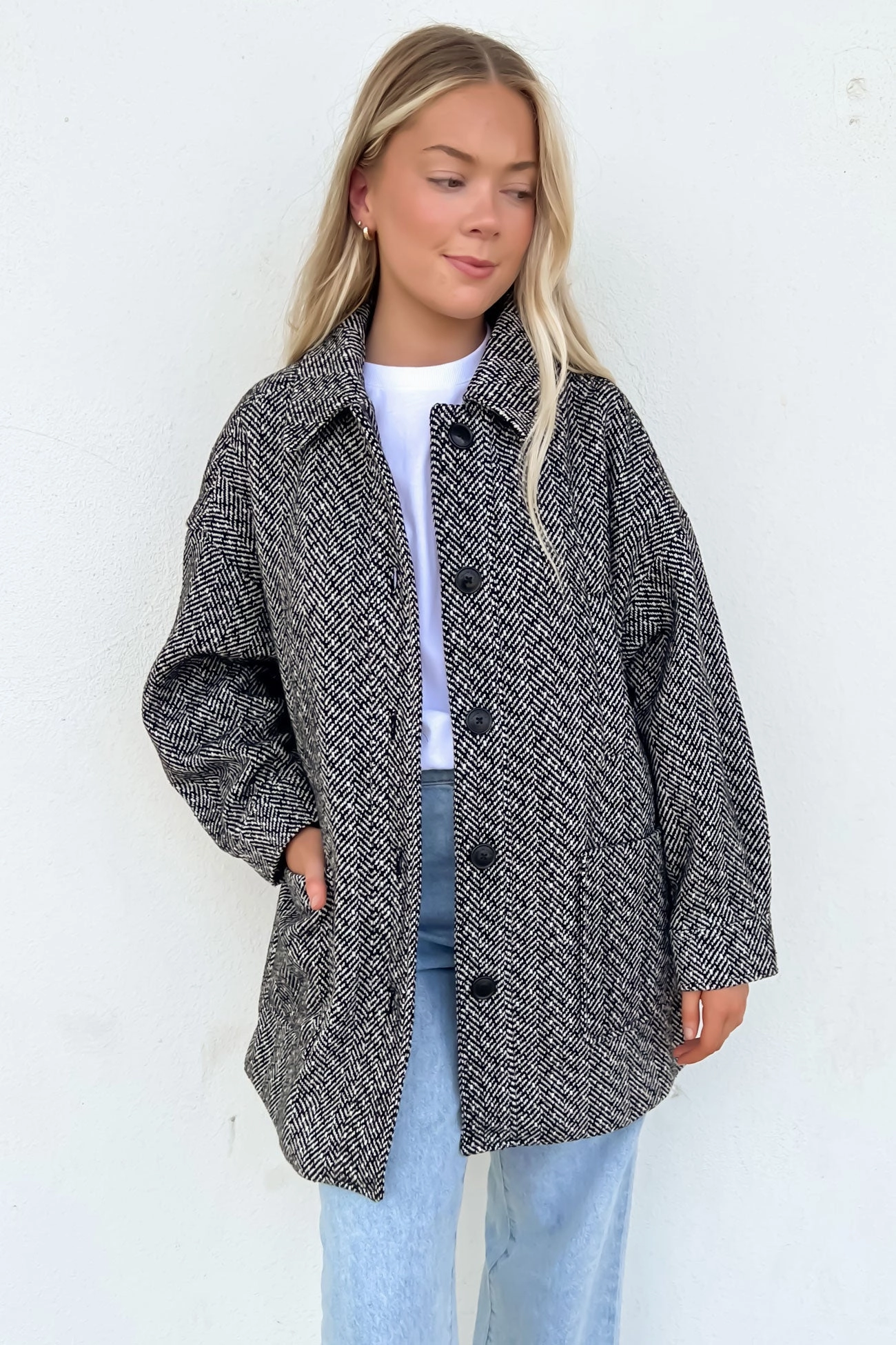 Beegy Coat Heather Grey sale wallpaper