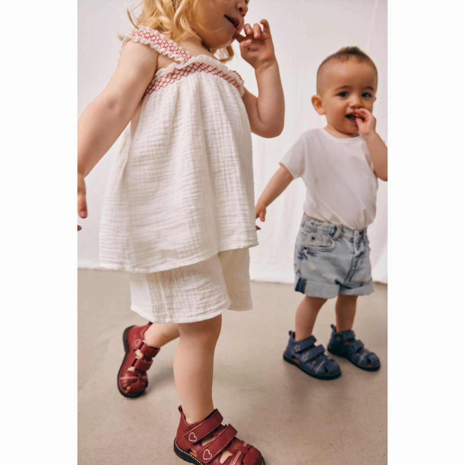 Boots Angulus Indigo Sandal Med Stjernebroderi