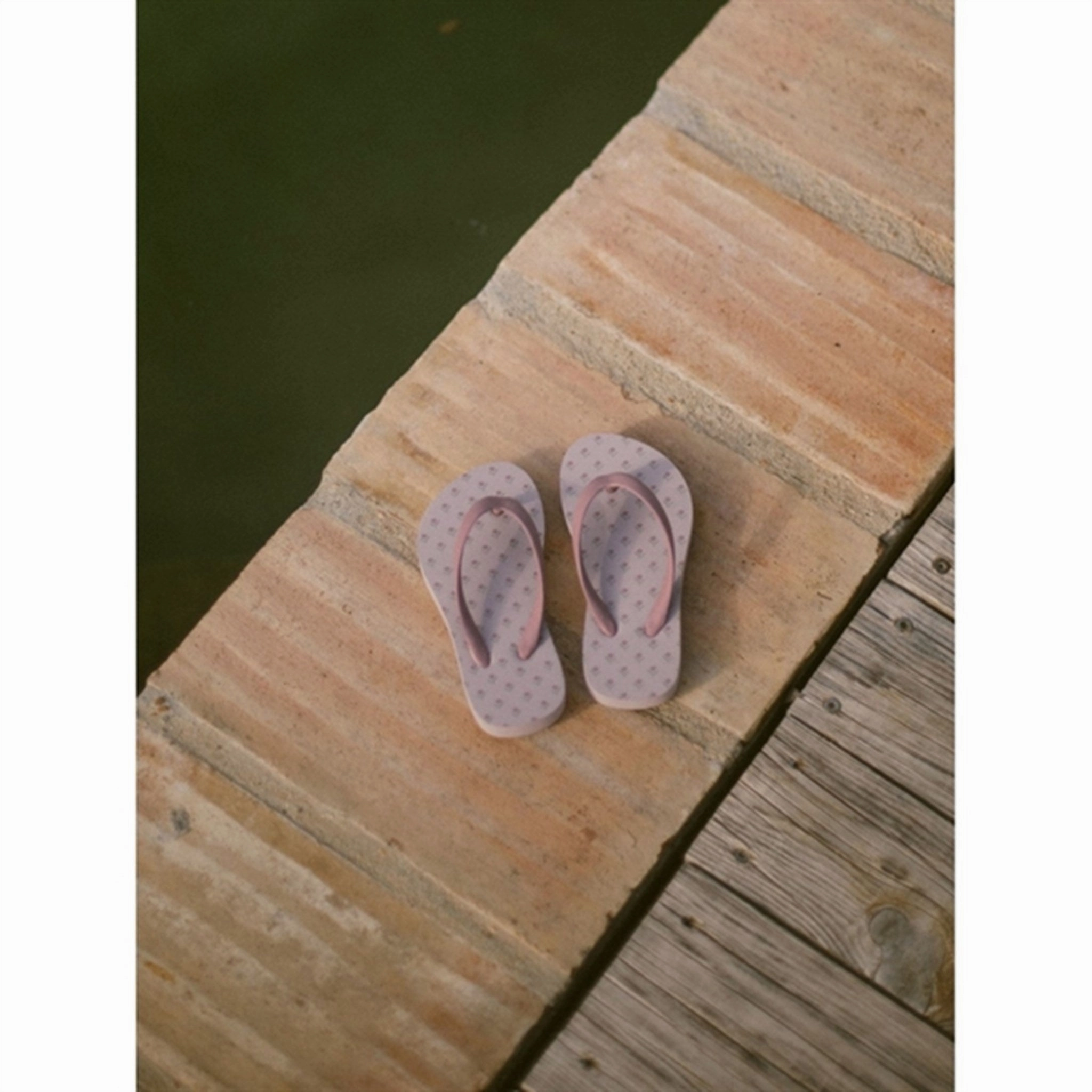 Dance shoes Lil'Atelier Violet Ice Fifer Flip Flop