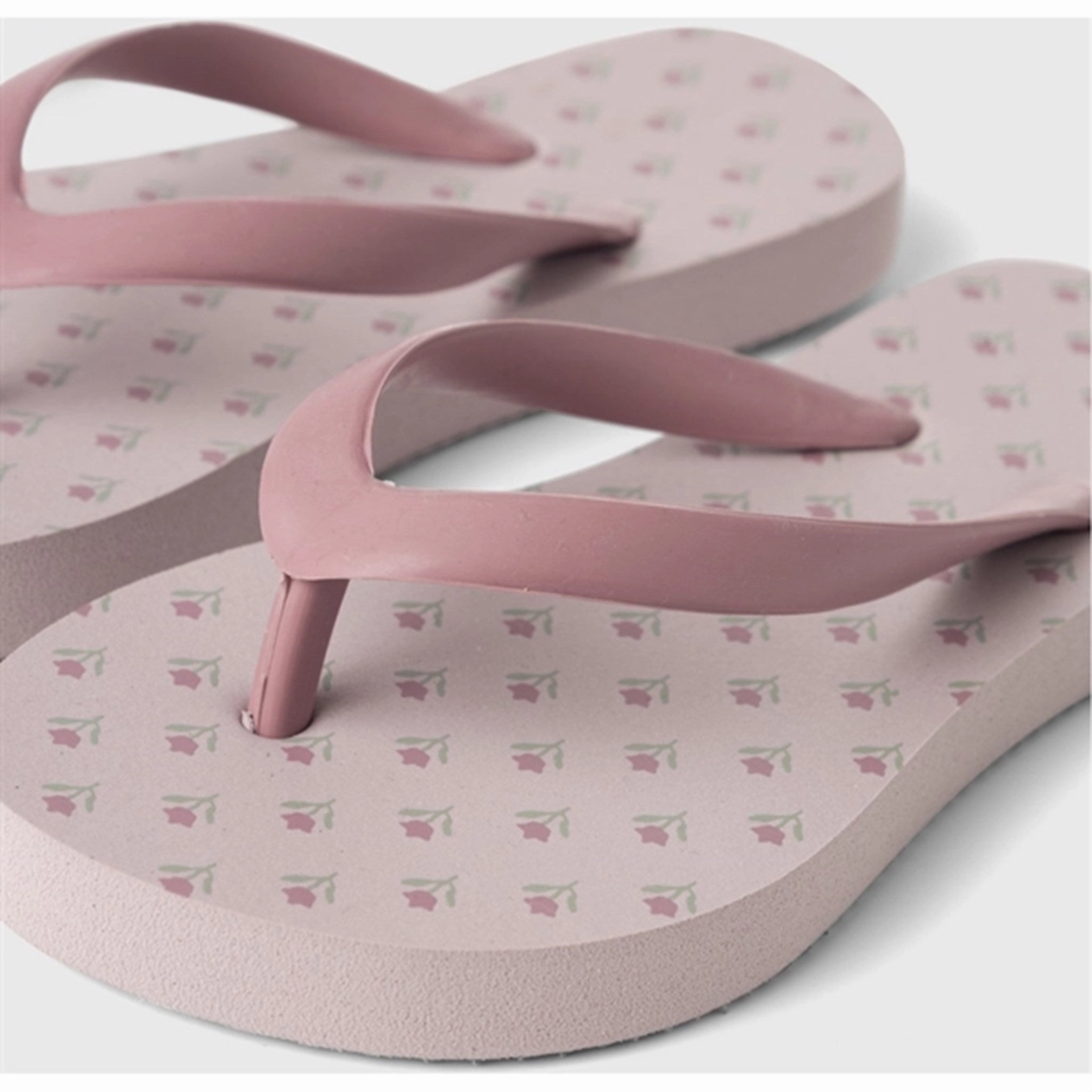 Dance shoes Lil'Atelier Violet Ice Fifer Flip Flop
