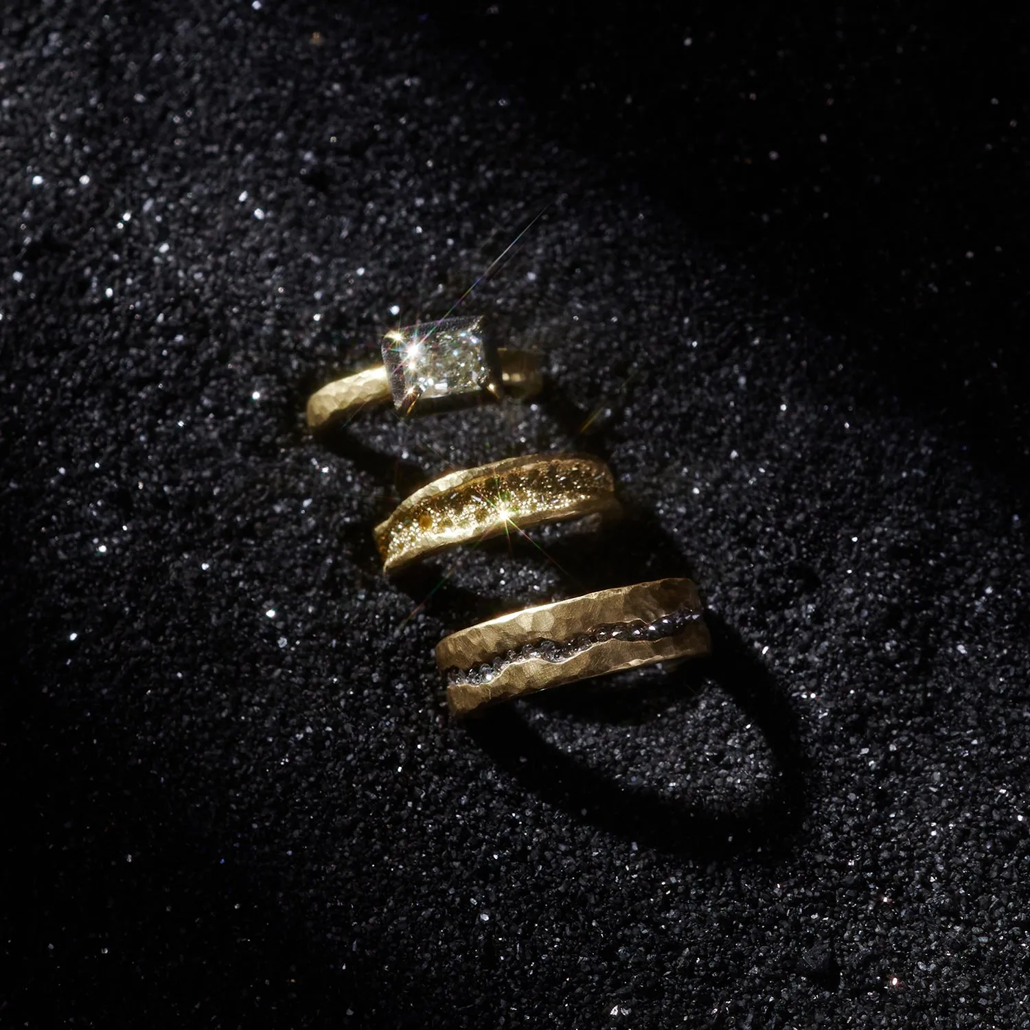 Diamond Valley Gold Fissure Ring