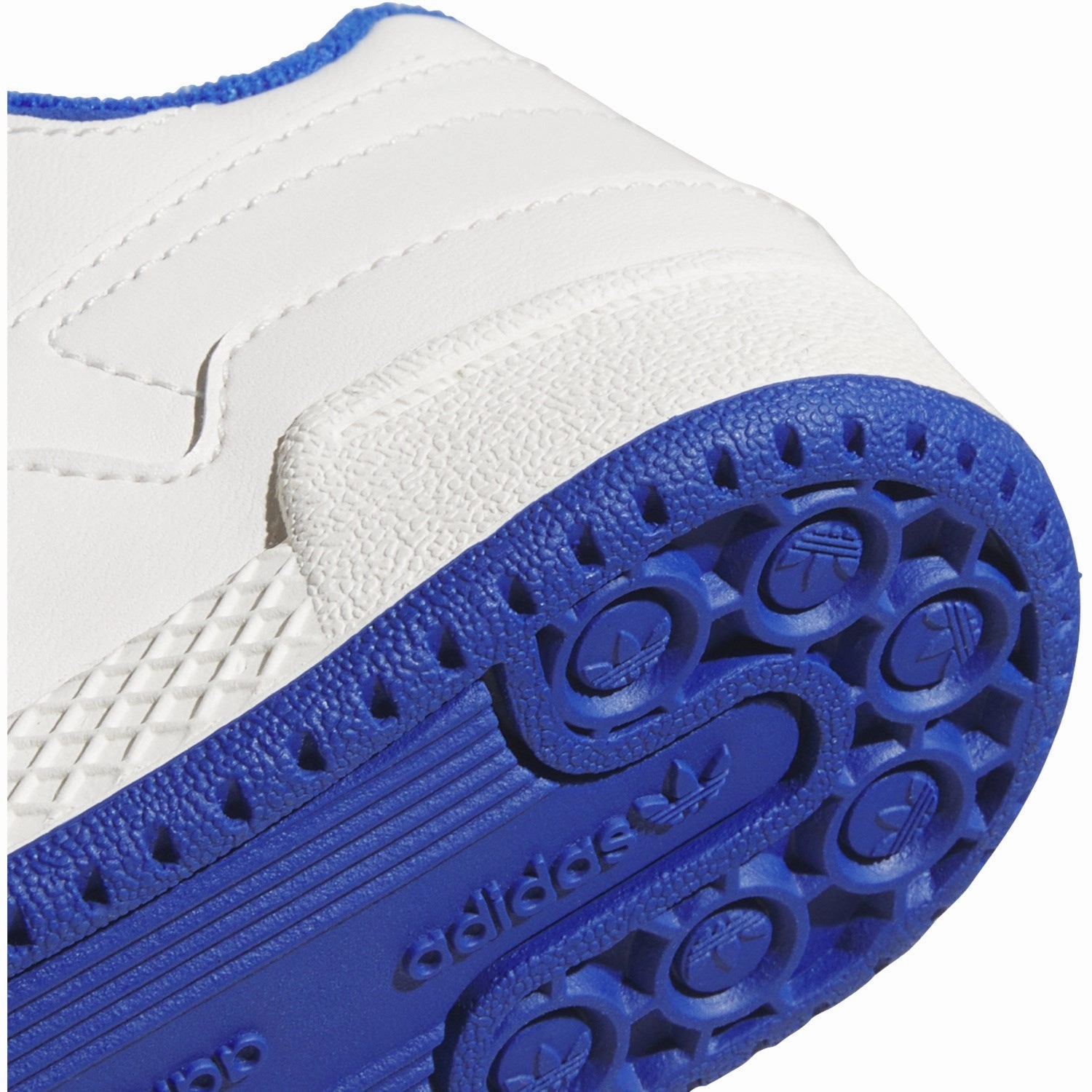 Durable shoes adidas Originals Core White/Team Royal Blue/Core White Forum Low Cl C Sneakers
