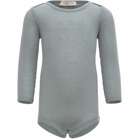 Edgy Minimalisma Arctic Mist Alaska Body Fashionable