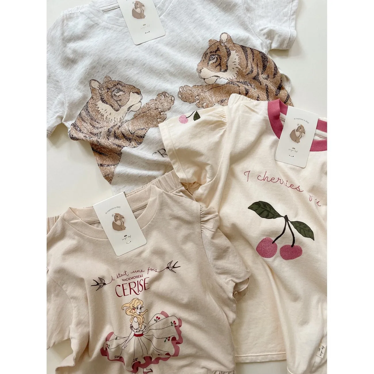 Effortless Konges Sljd Smoke Gray Famo Frill Set