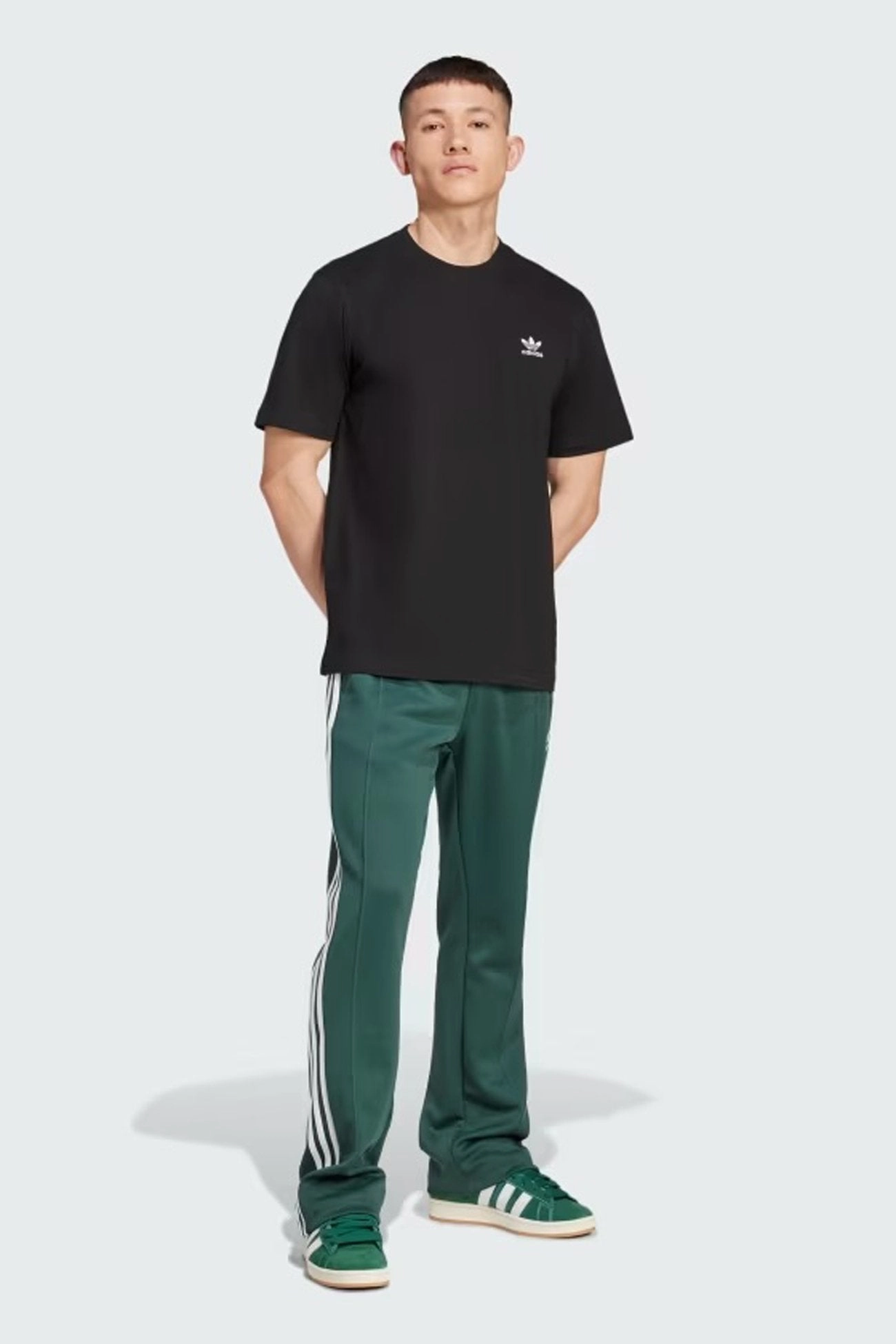 Essential Tee Black sale double beds