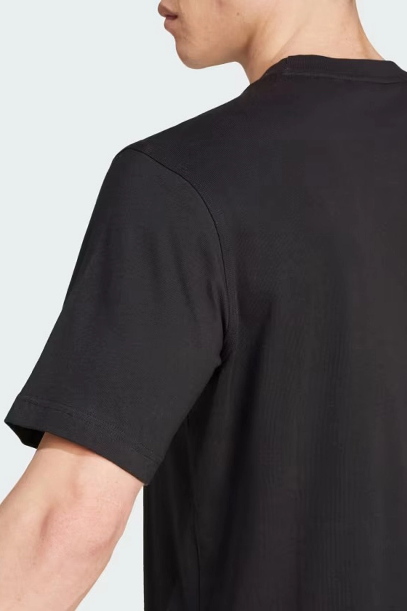 Essential Tee Black sale double beds