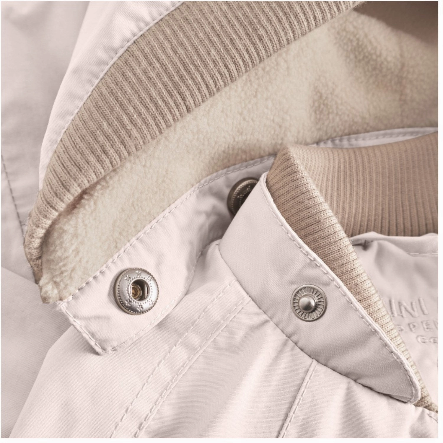 Fashionable Mini A ture Silver Peony Wai Fleece Lined Spring Jacket. GRS