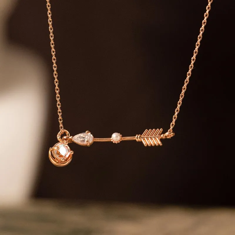 Goddess of Moon_Artemis - Arrow Shine Necklace