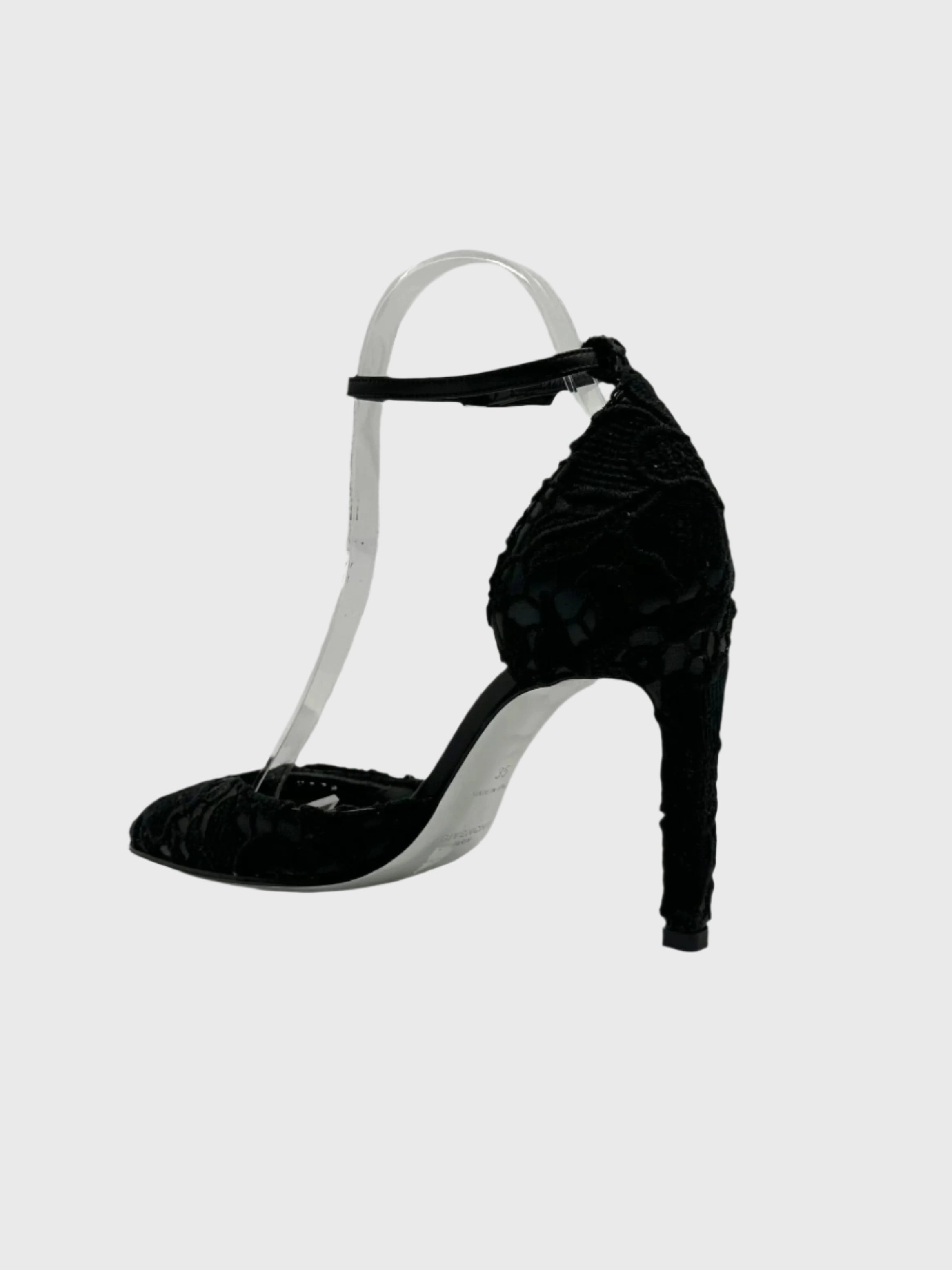 hoka new arrivals new arrivals sarees Dcollet In Pizzo Nero Con Cinturino Alla Caviglia
