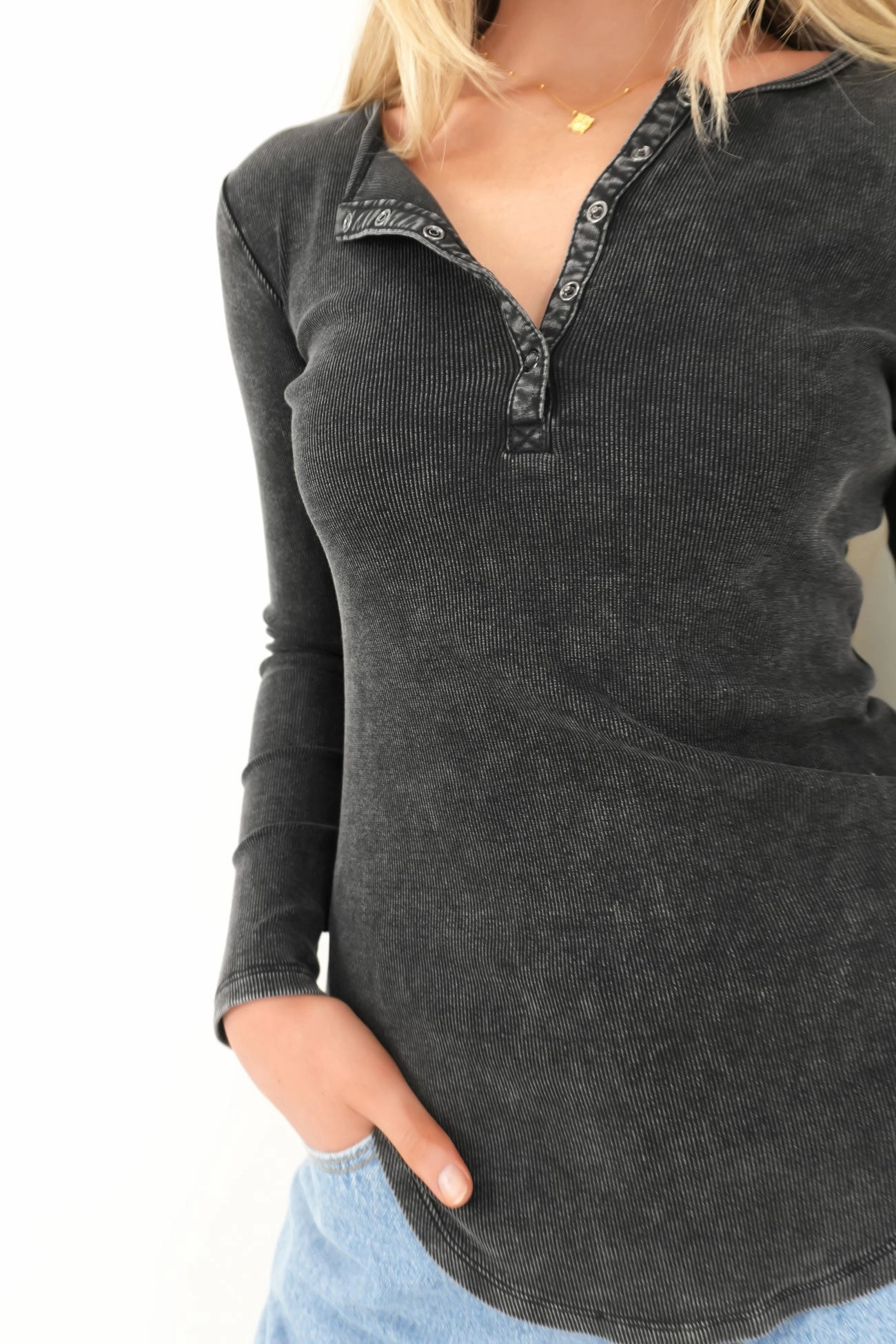 Jace Henley Top Washed Black eid sale