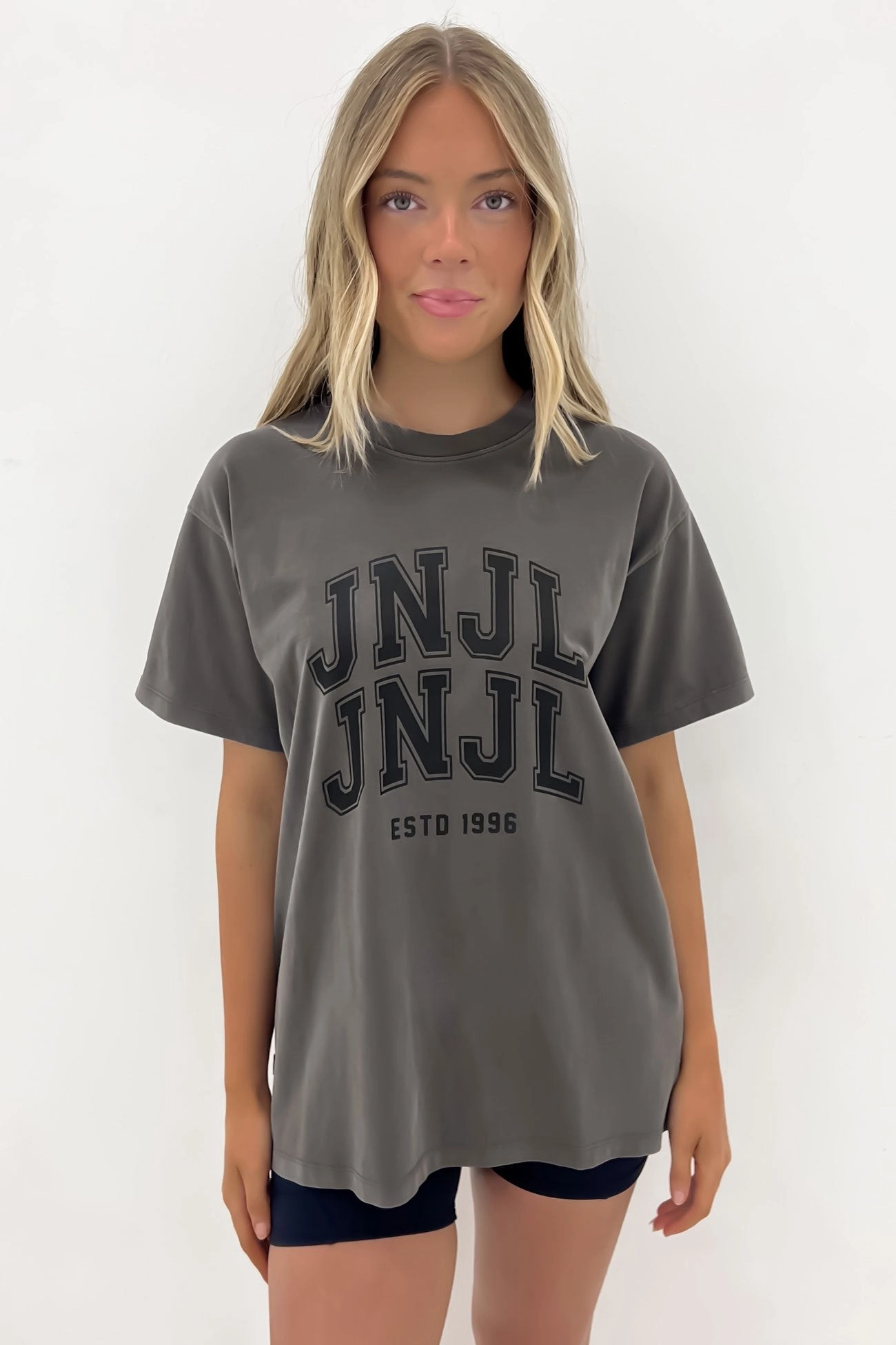 JNJL League Tee Charcoal sale fashion