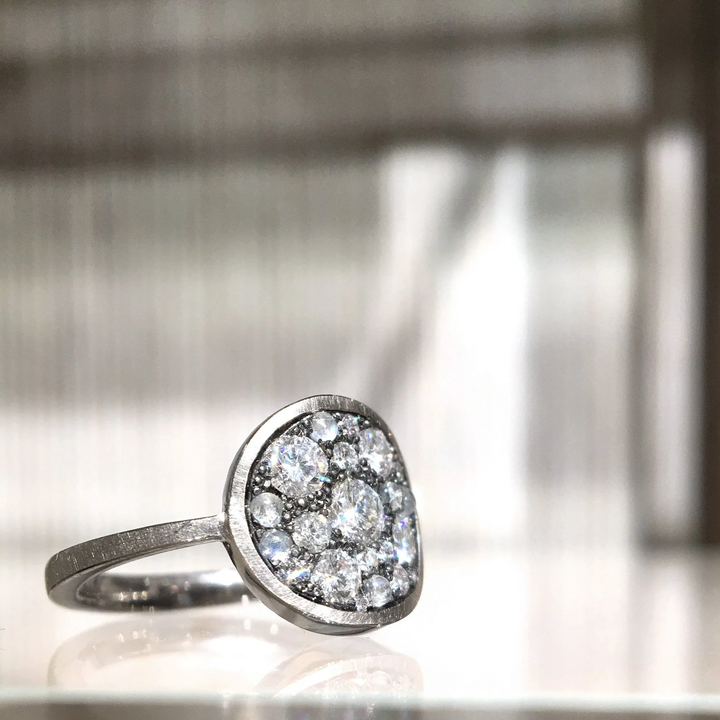 Joke Quick Diamond Blue Moonstone Starstruck Ring