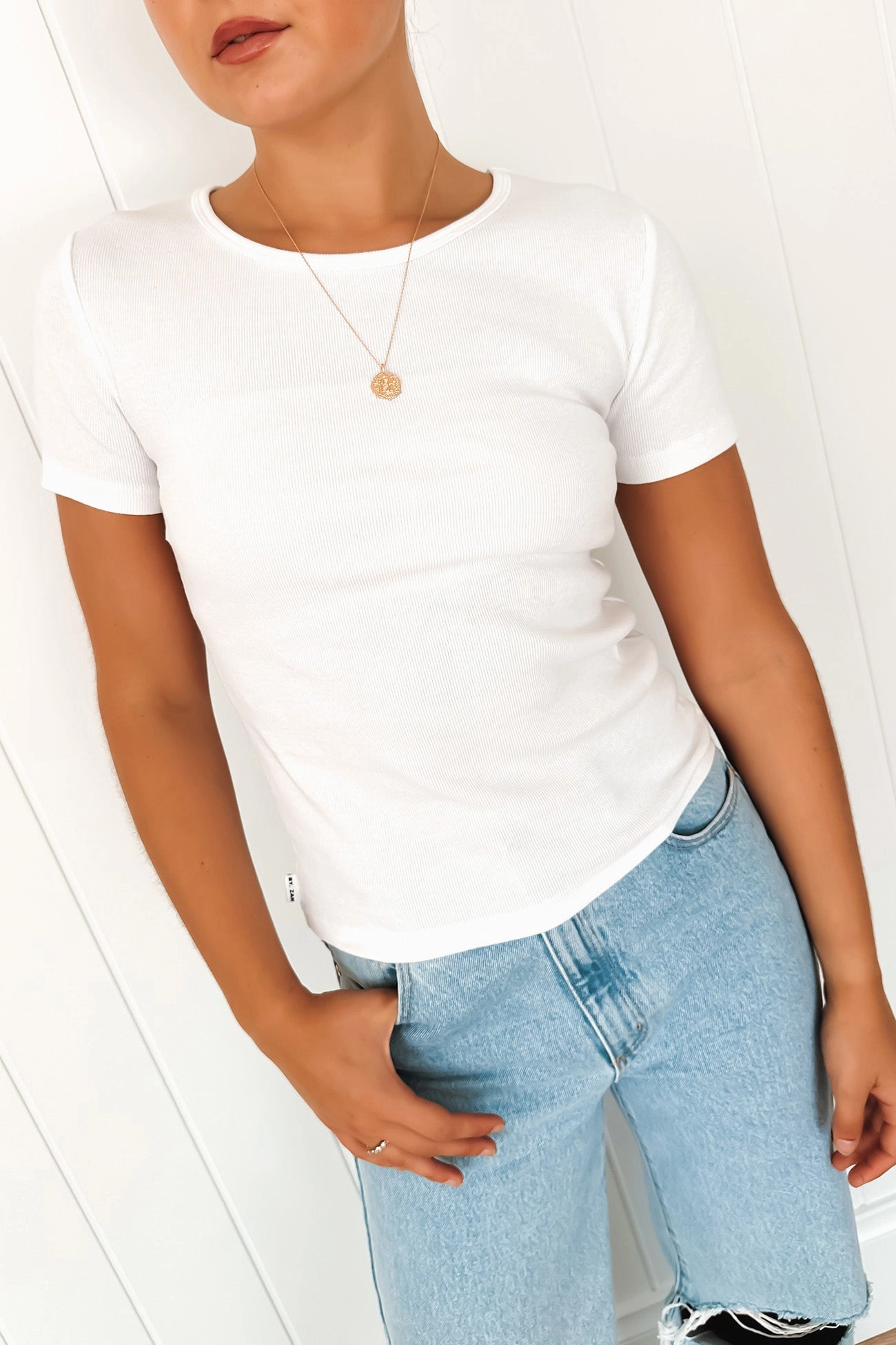 Jordyn Rib Tee White sale charger sale food