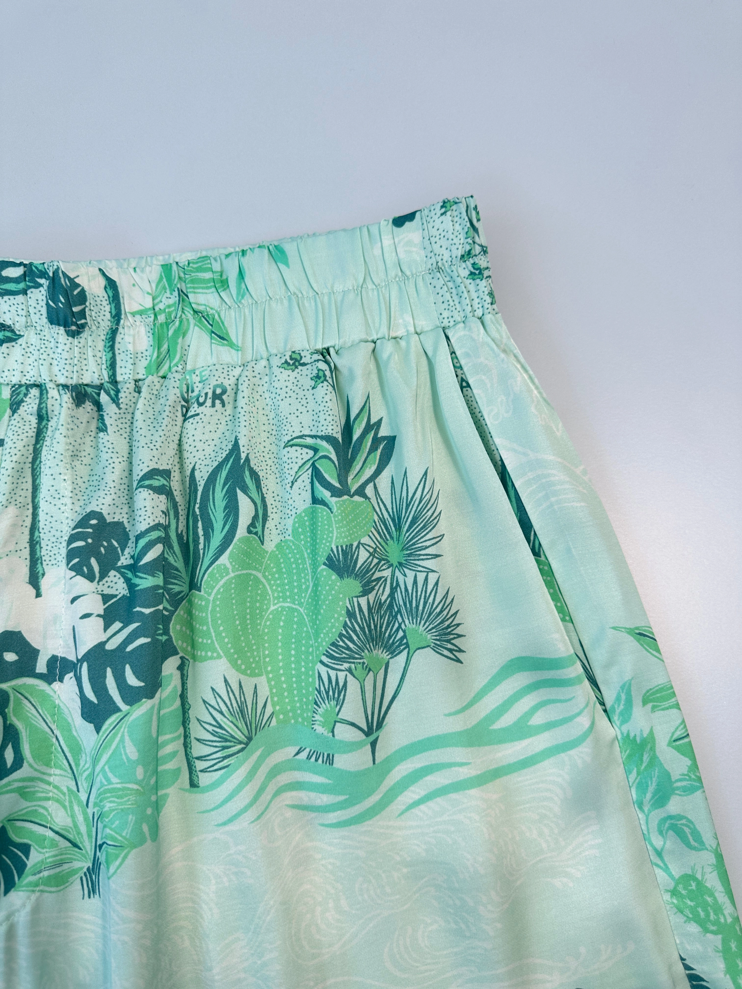 Keyword Pantaloni Corti Floreali Verde Acqua biba new arrivals