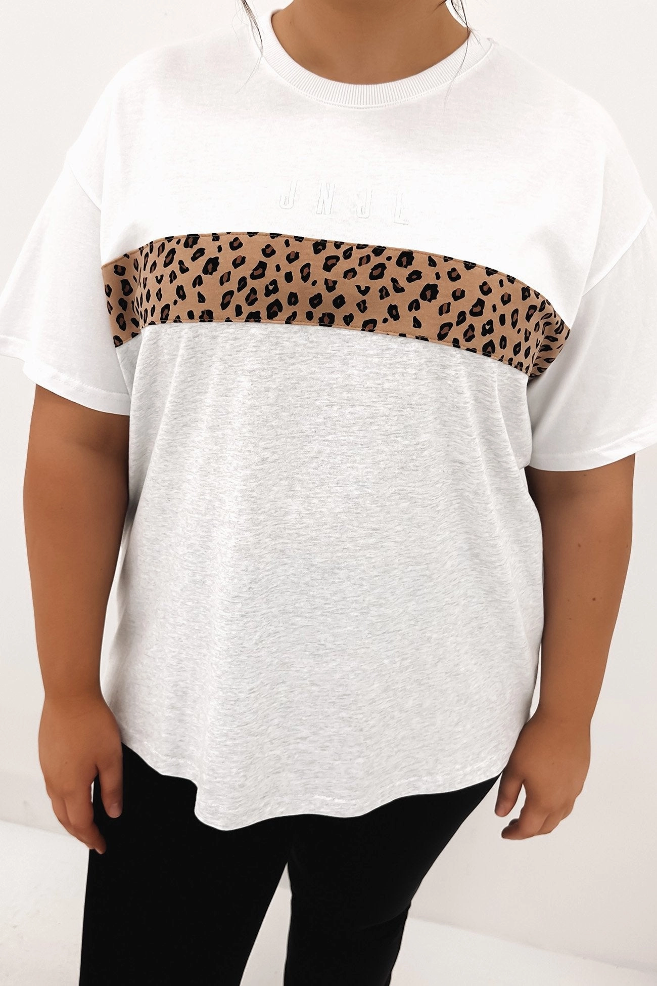 Leopard Panel Up Tee Snow Marle kitchen sale