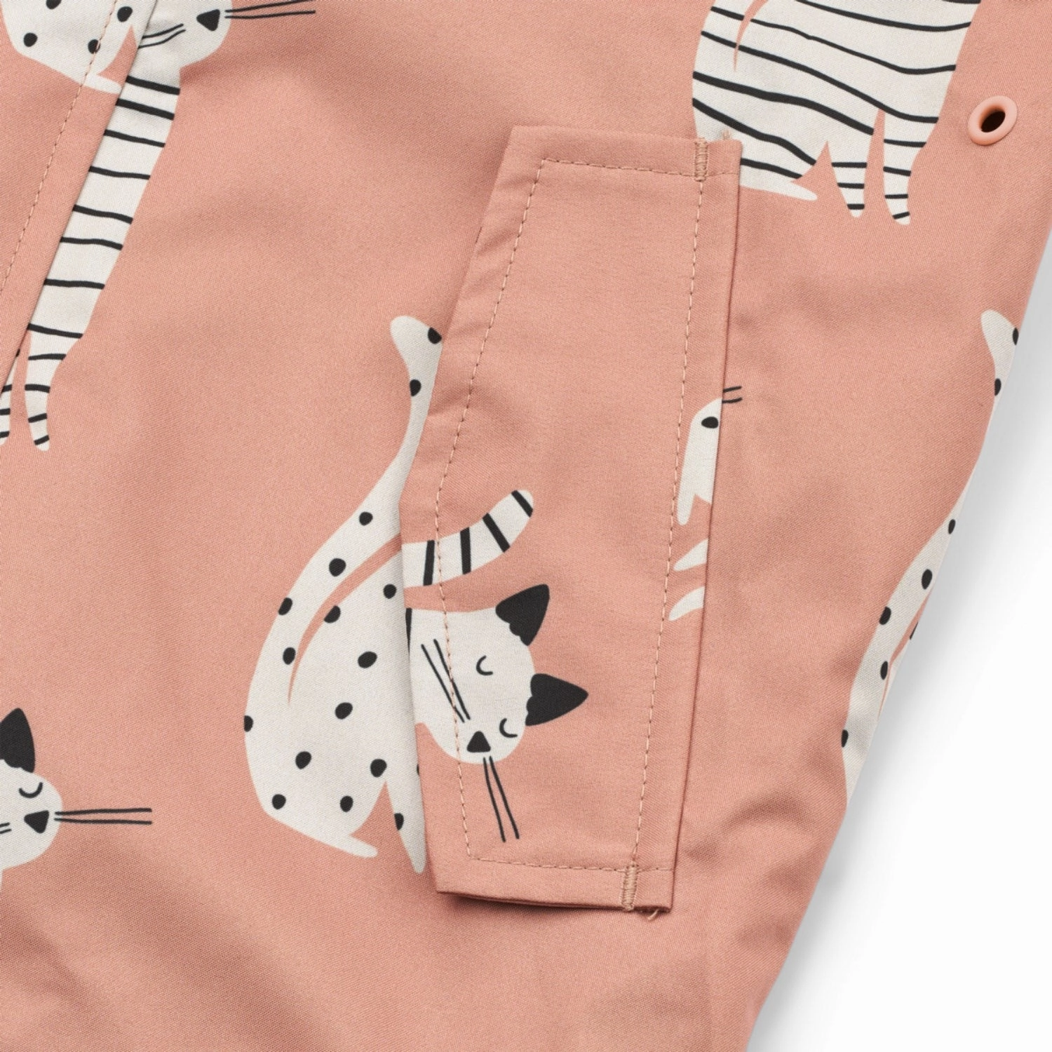 LieWood Cat / Tuscany Rose Pedia Rain Jacket Edgy