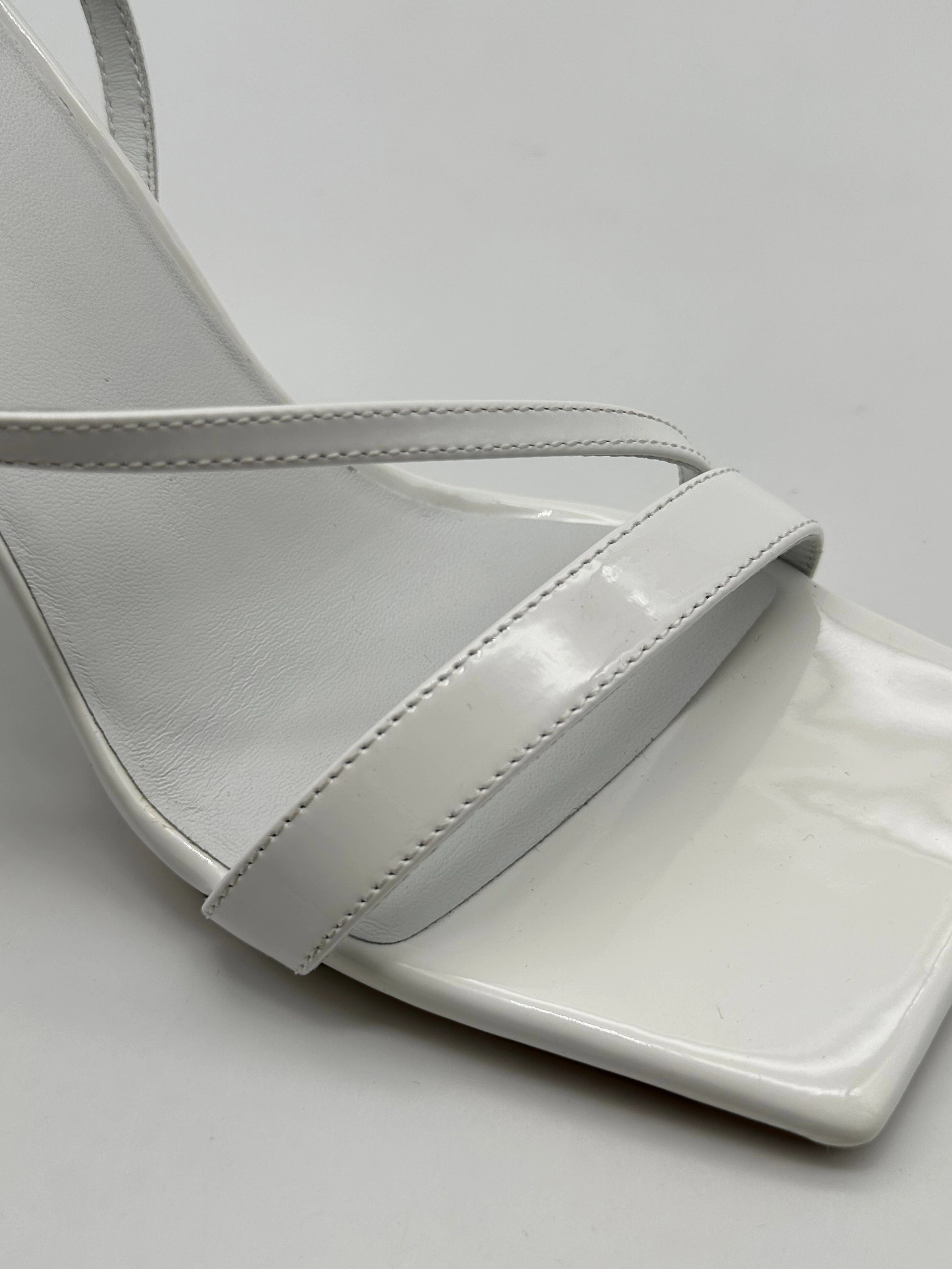miladys new arrivals for ladies Scarpa Rosie Con Tacco Vernice White Paten new arrival shirt