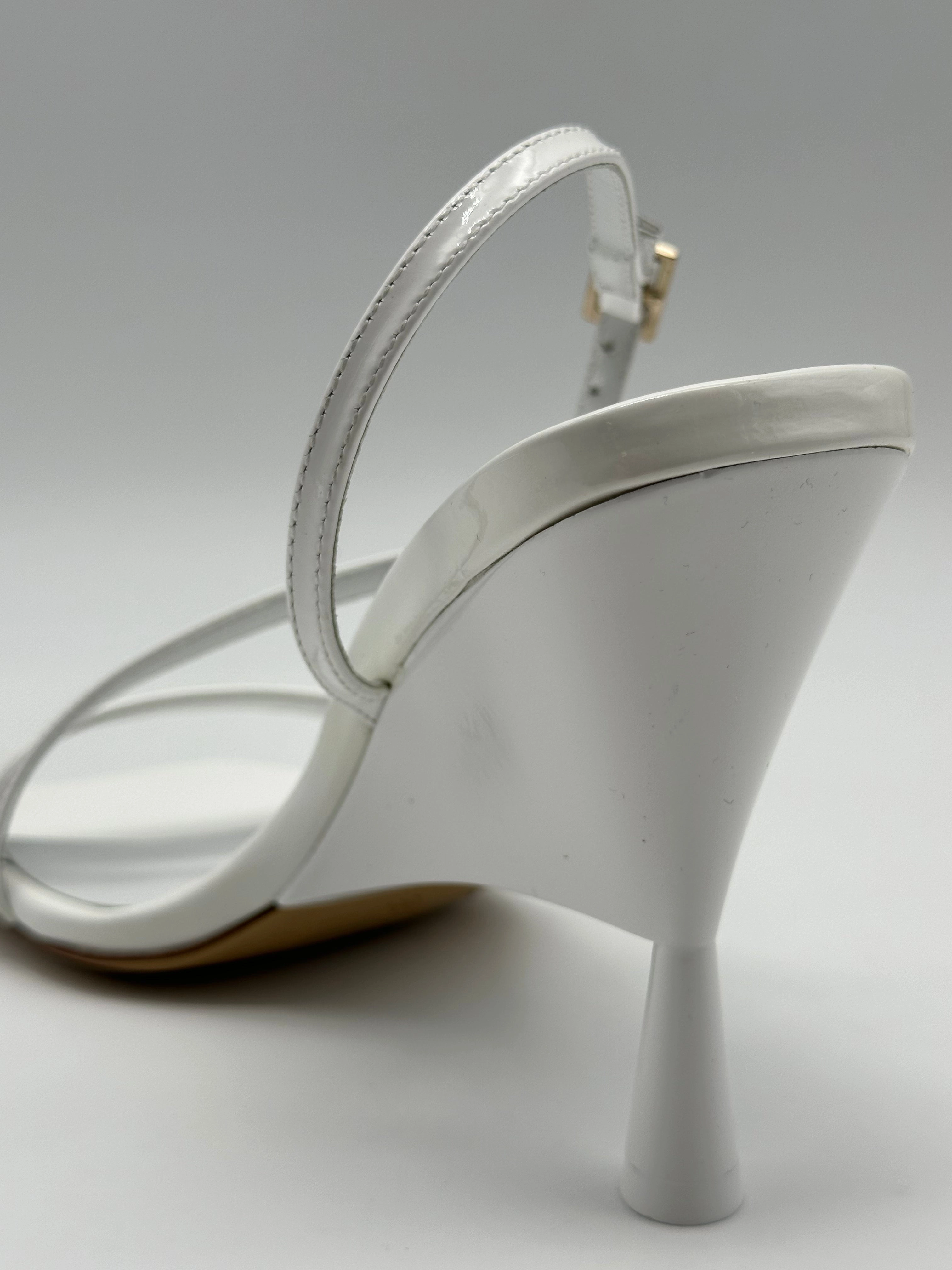 miladys new arrivals for ladies Scarpa Rosie Con Tacco Vernice White Paten new arrival shirt