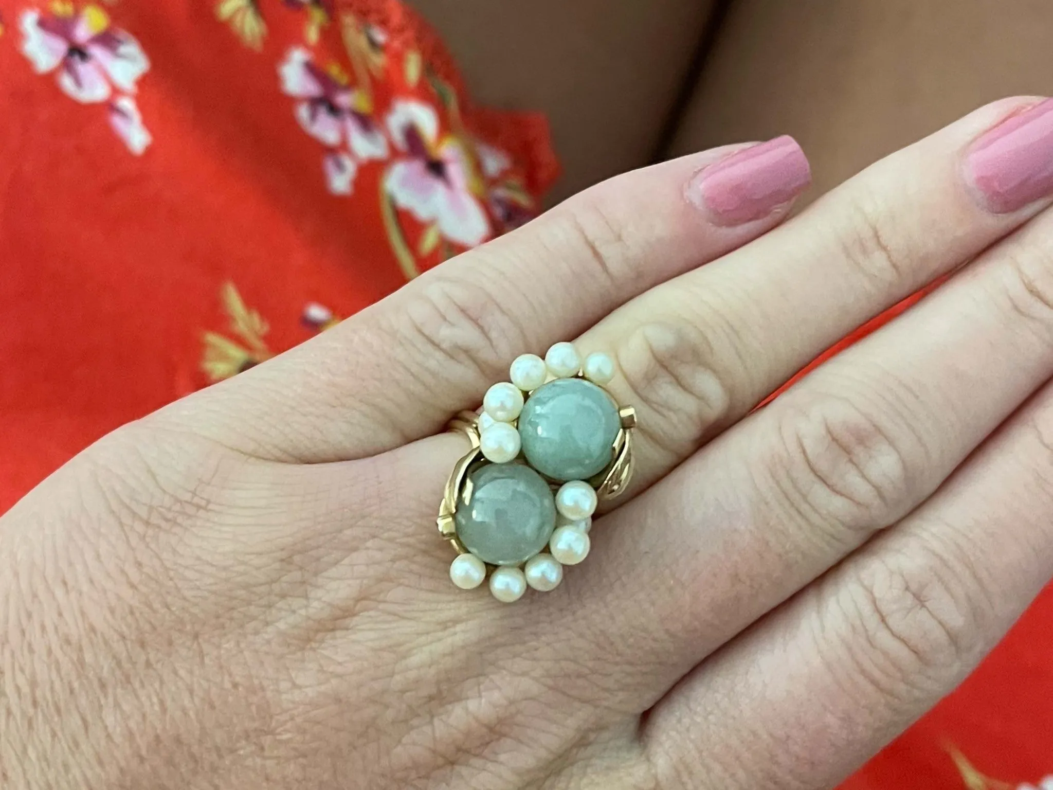 Mings Pale Green Jade Pearl and Leaf Ring in 14k Yellow Gold