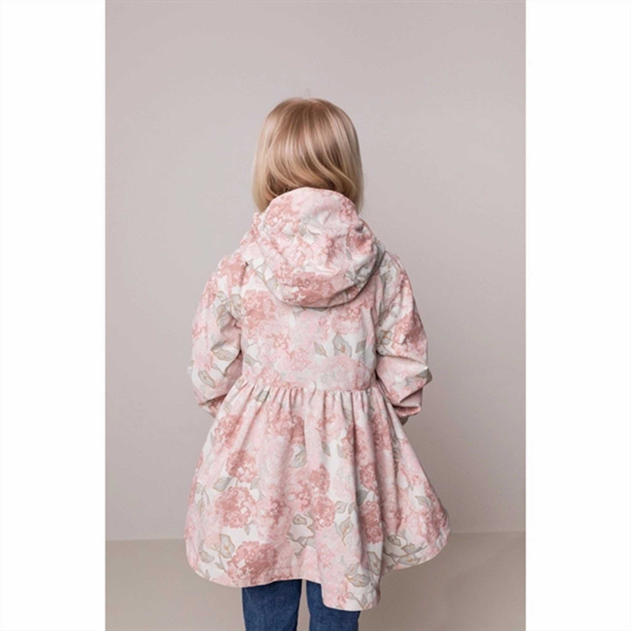 Minimalist MarMar Oda Jacket Hydrangea Technical Summer Outerwear