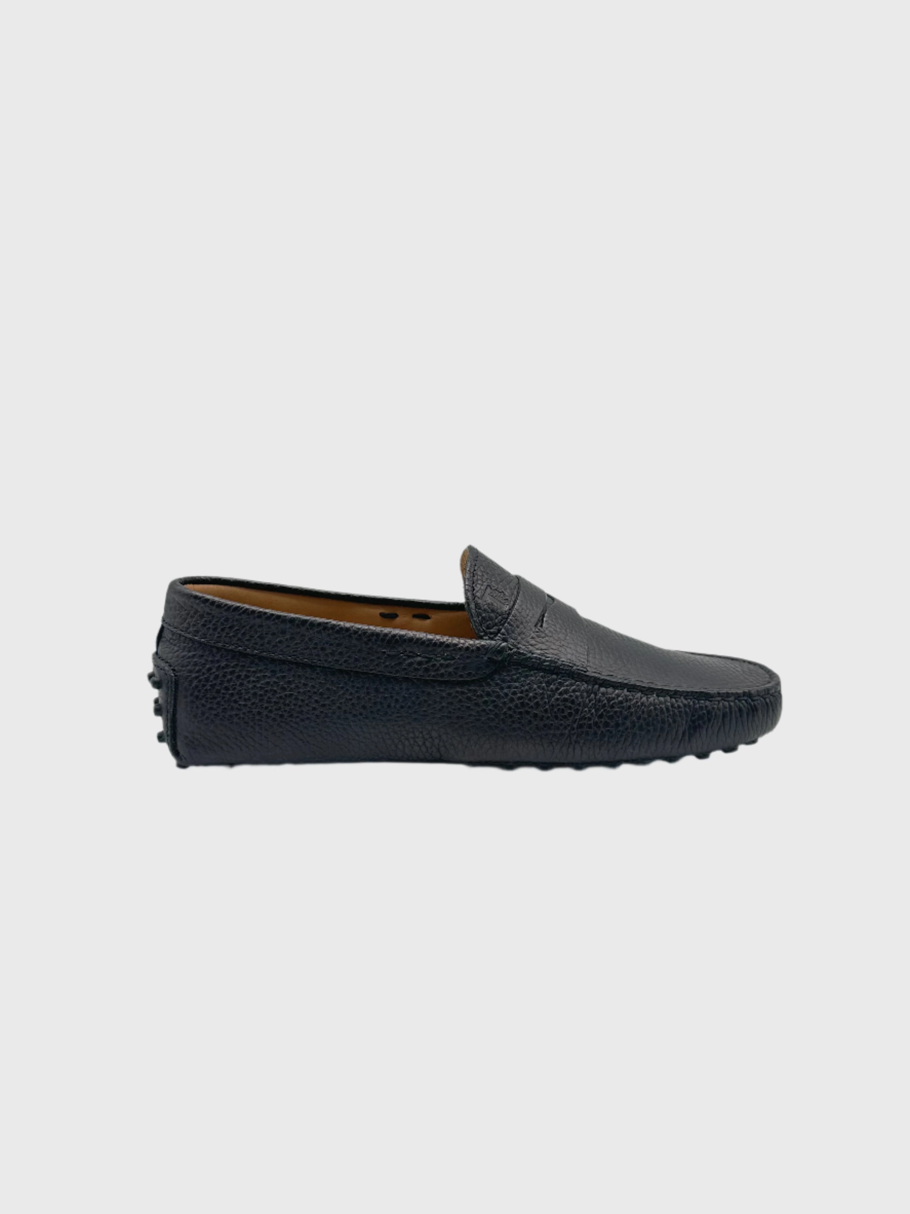 Mocassino In Pelle Martellata Nera Con Suola A Gommini new top collection biba new arrivals zara new arrivals