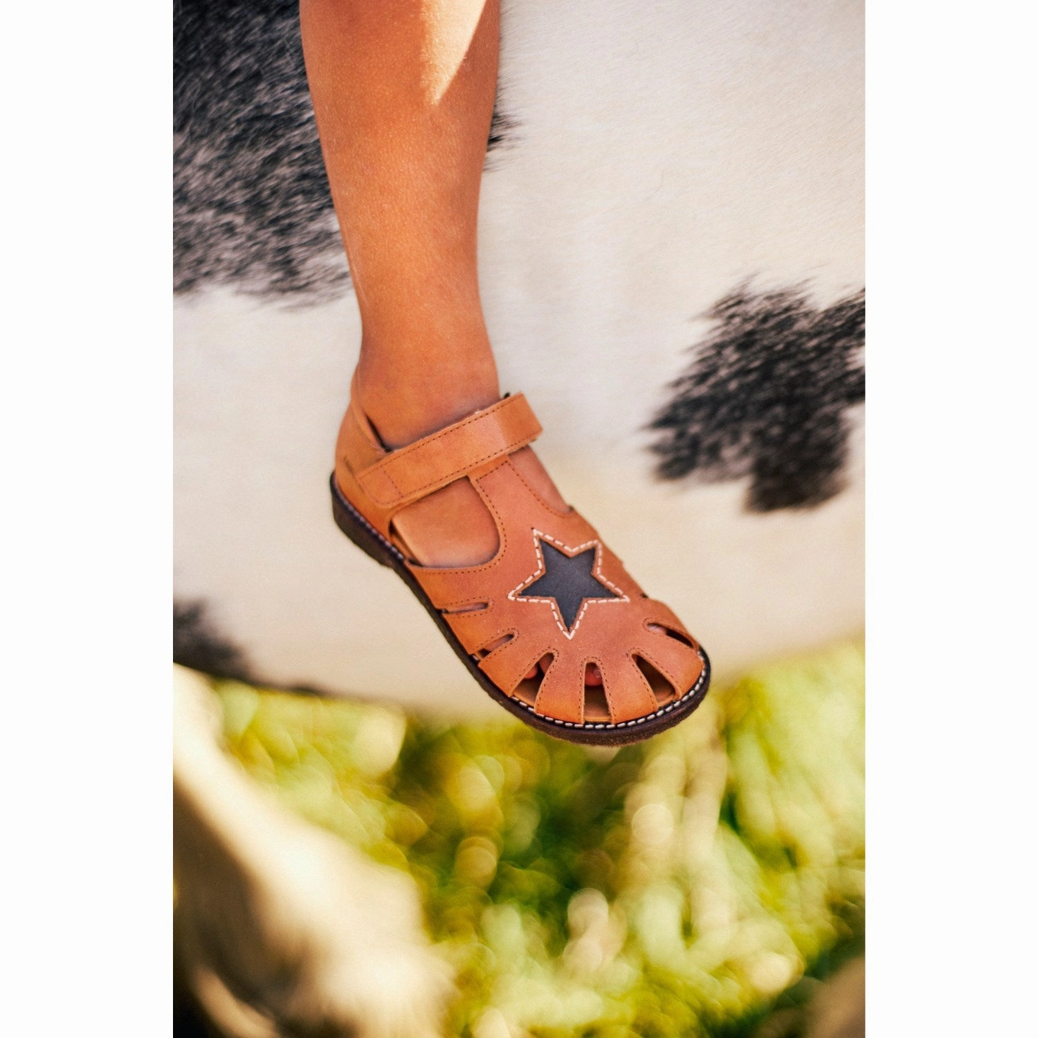 Moccasins Angulus Tan/Dark Brown Leather Sandal with Star Detail