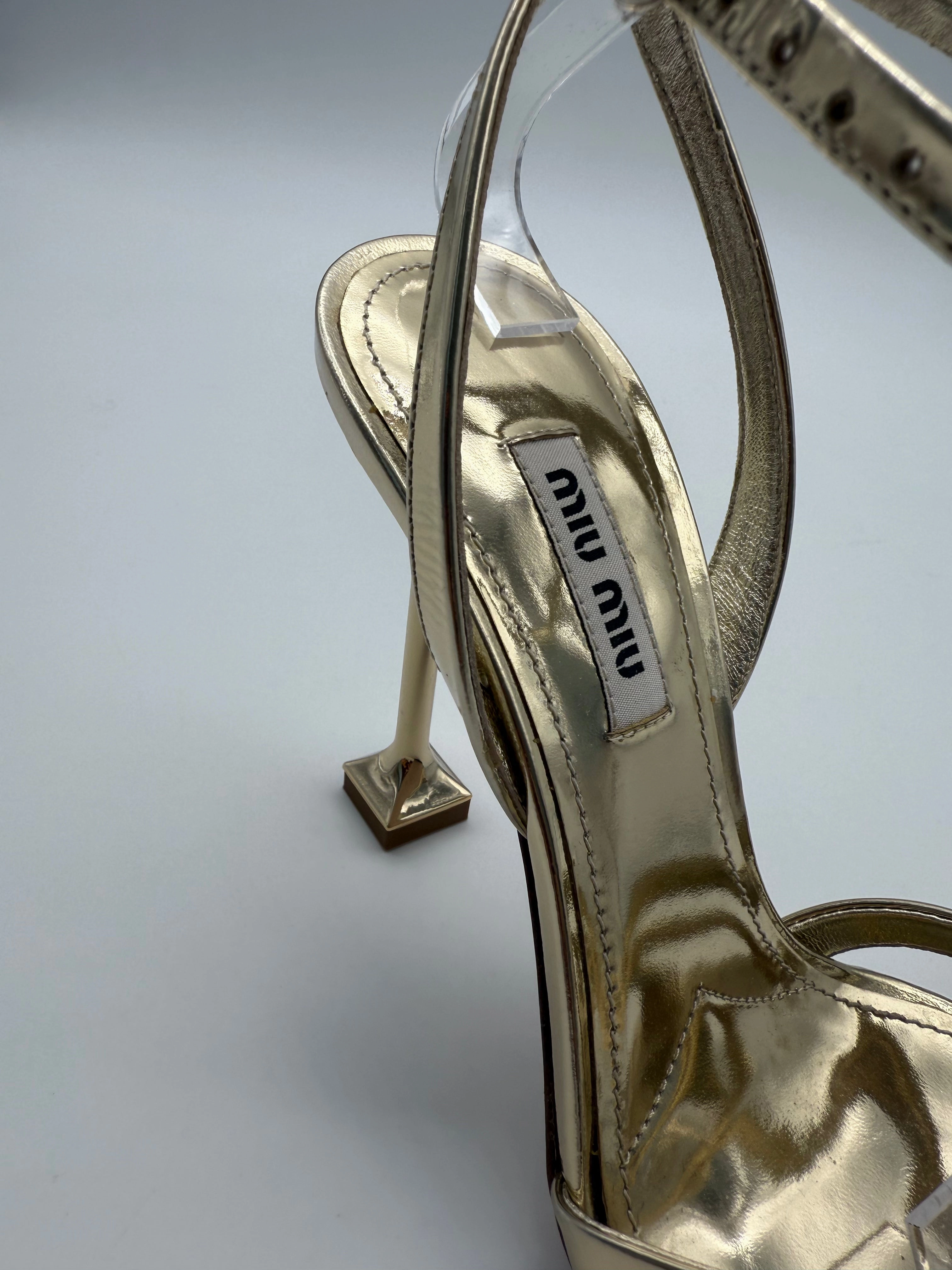 new arrival nike sandals for men Sandalo Oro Con Tacco Alto E Cinturino Con Cristalli new arrival kurti
