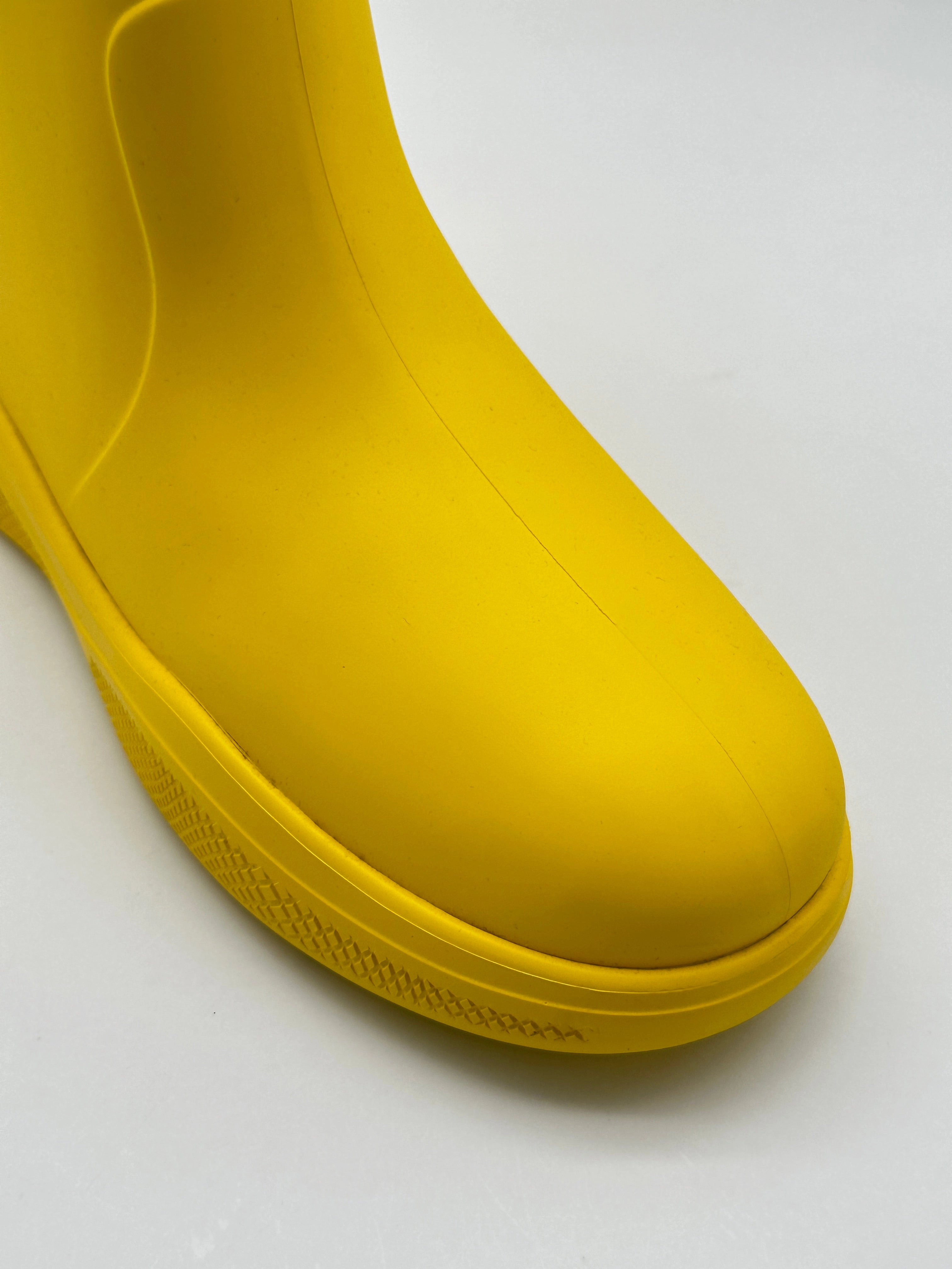 new arrival nike sandals for men www glitzindia in new arrivals online shopping Stivali In Gomma Gialli