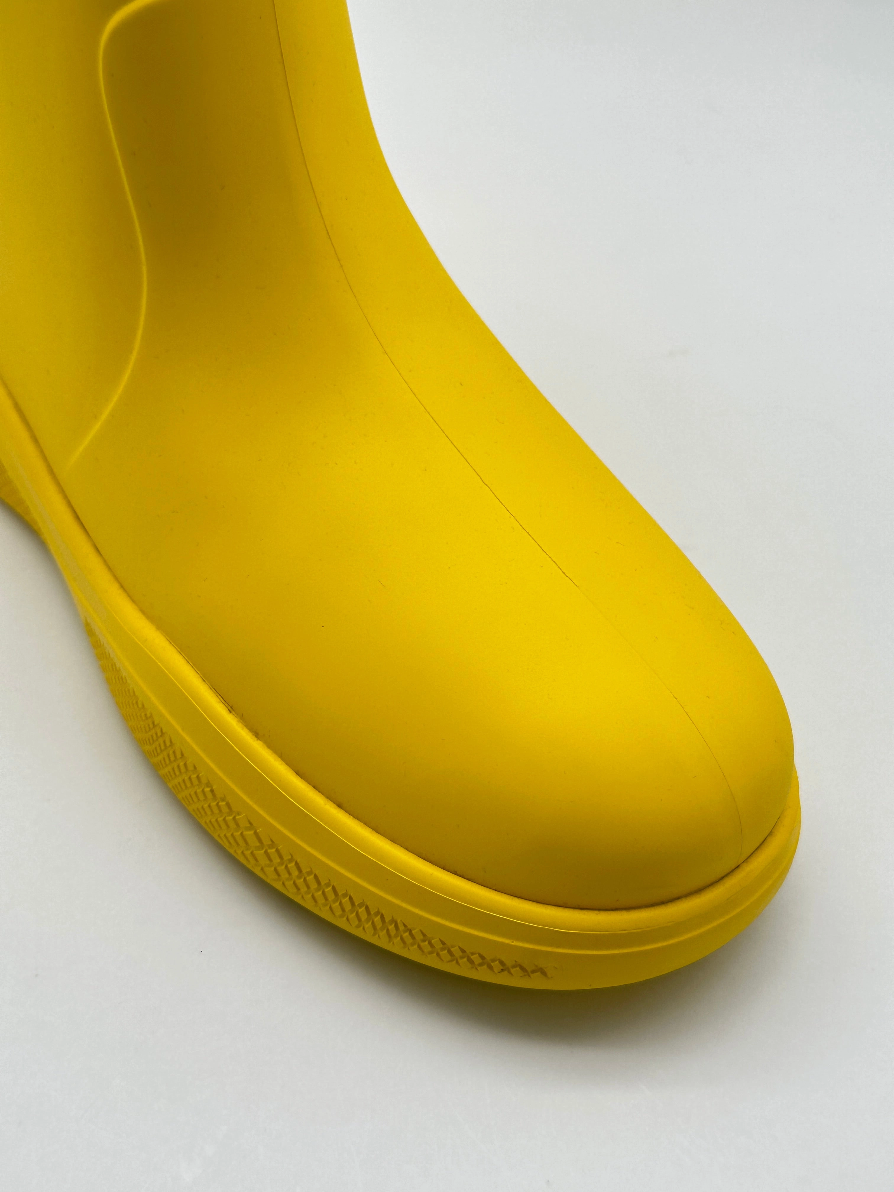 new arrival nike sandals for men www glitzindia in new arrivals online shopping Stivali In Gomma Gialli
