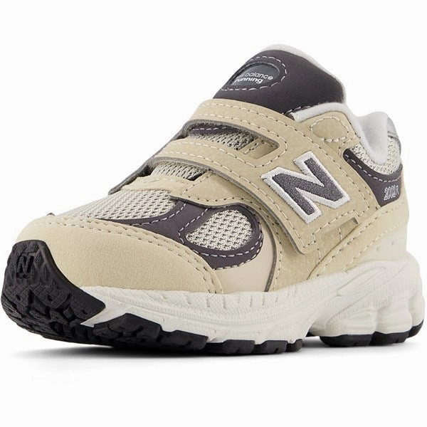 New Balance 2002 Hook & Loop Sneakers Sandstone Trendy shoes
