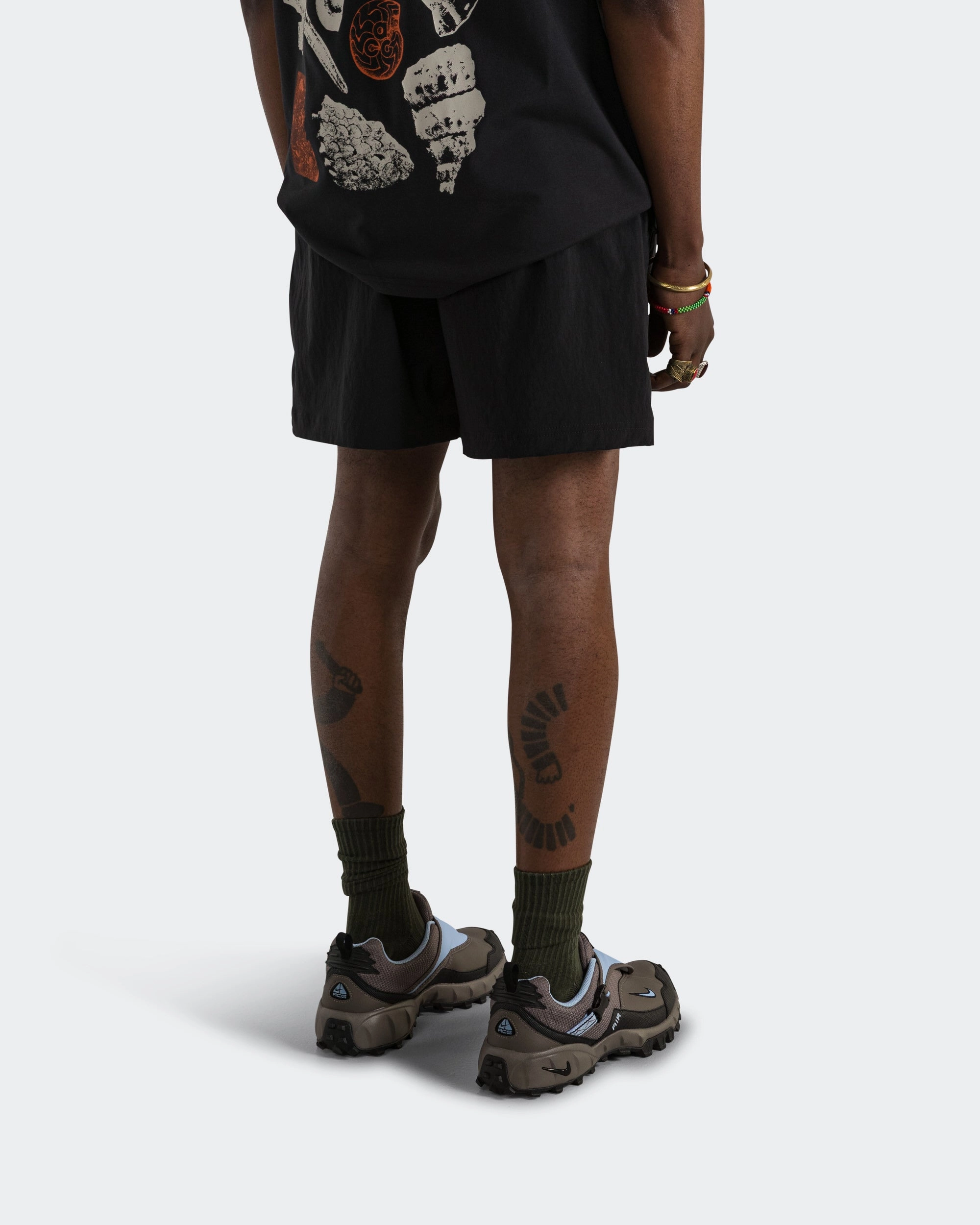 new collection nose pin Hike Short - Black/Anthracite-Summit White