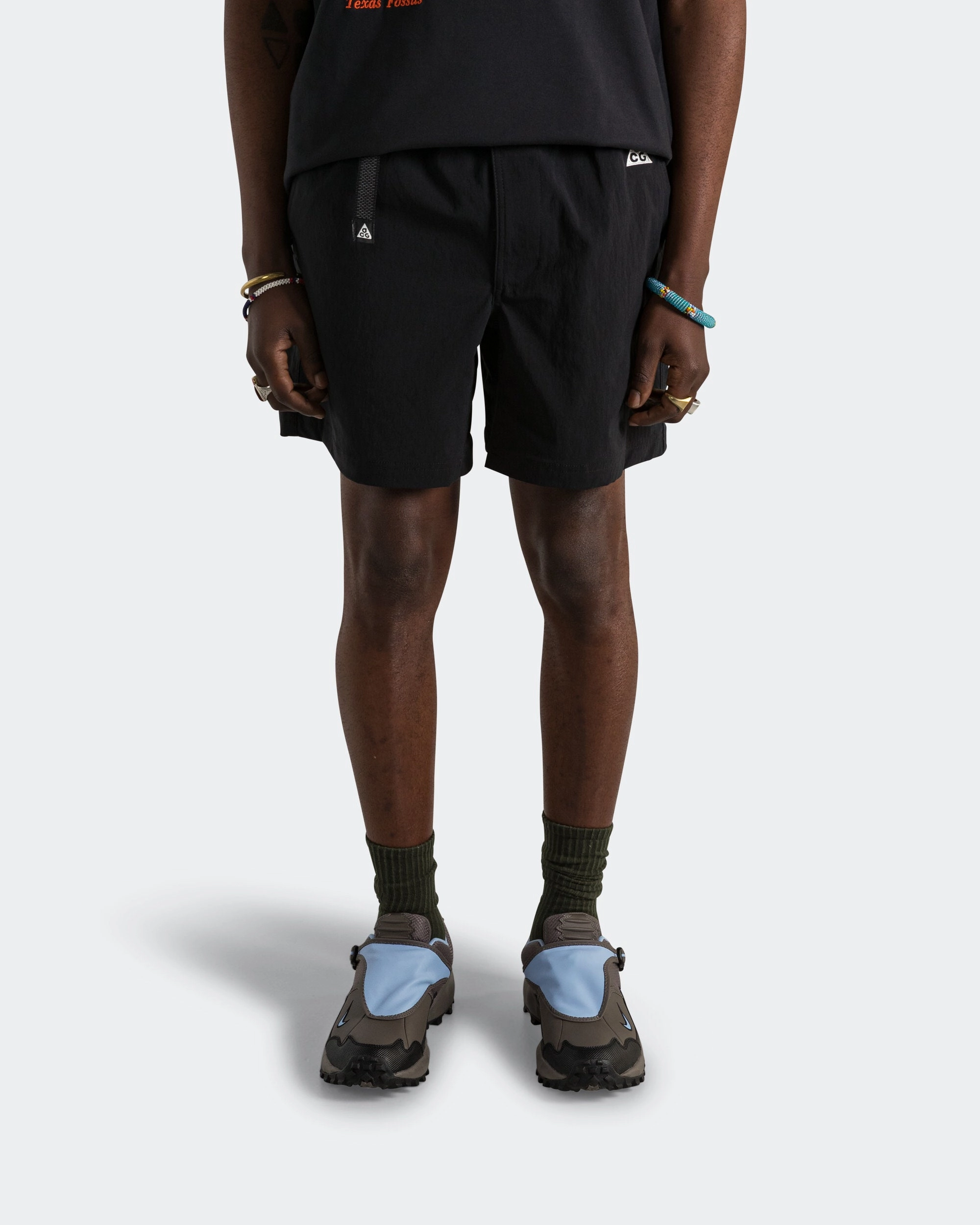 new collection nose pin Hike Short - Black/Anthracite-Summit White