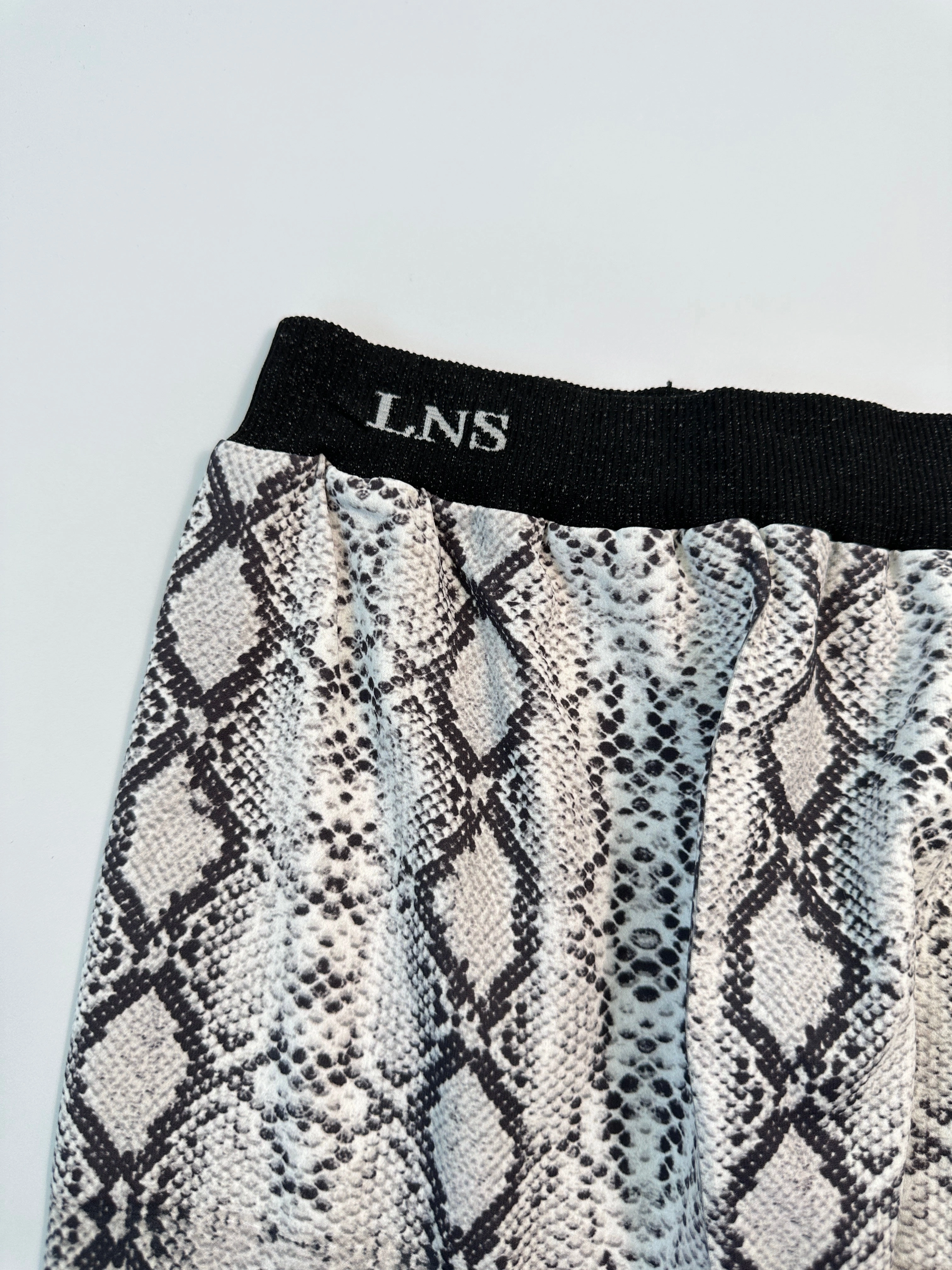 new collection shoes Leggings Fantasia Pitonata Bianco E Nero miladys new arrivals tops for ladies summer