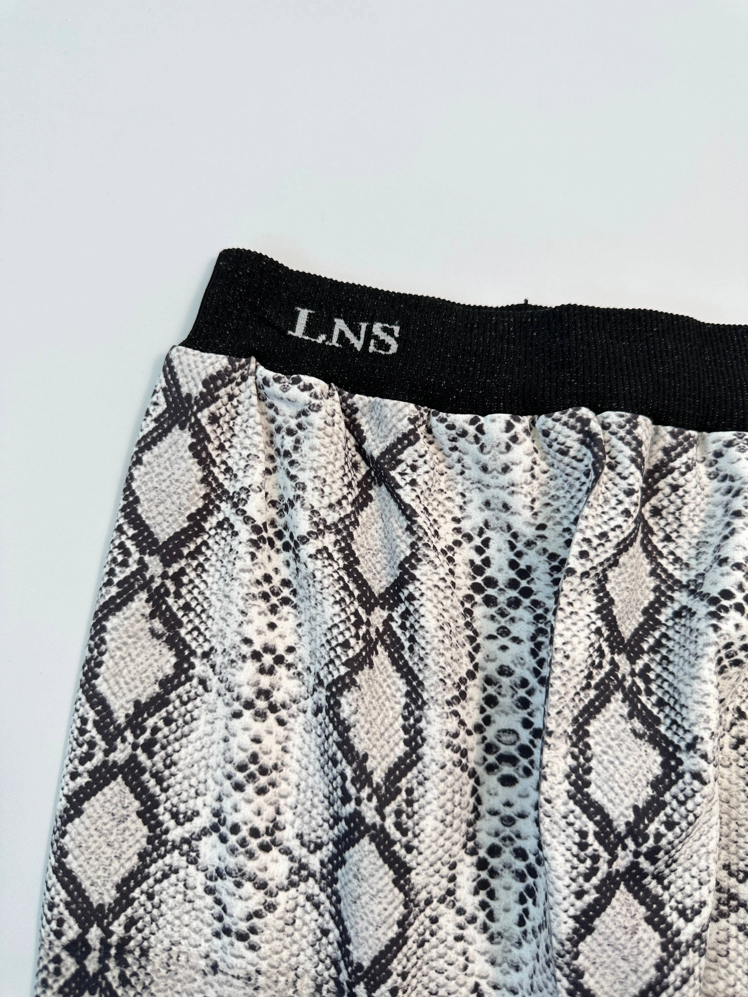 new collection shoes Leggings Fantasia Pitonata Bianco E Nero miladys new arrivals tops for ladies summer