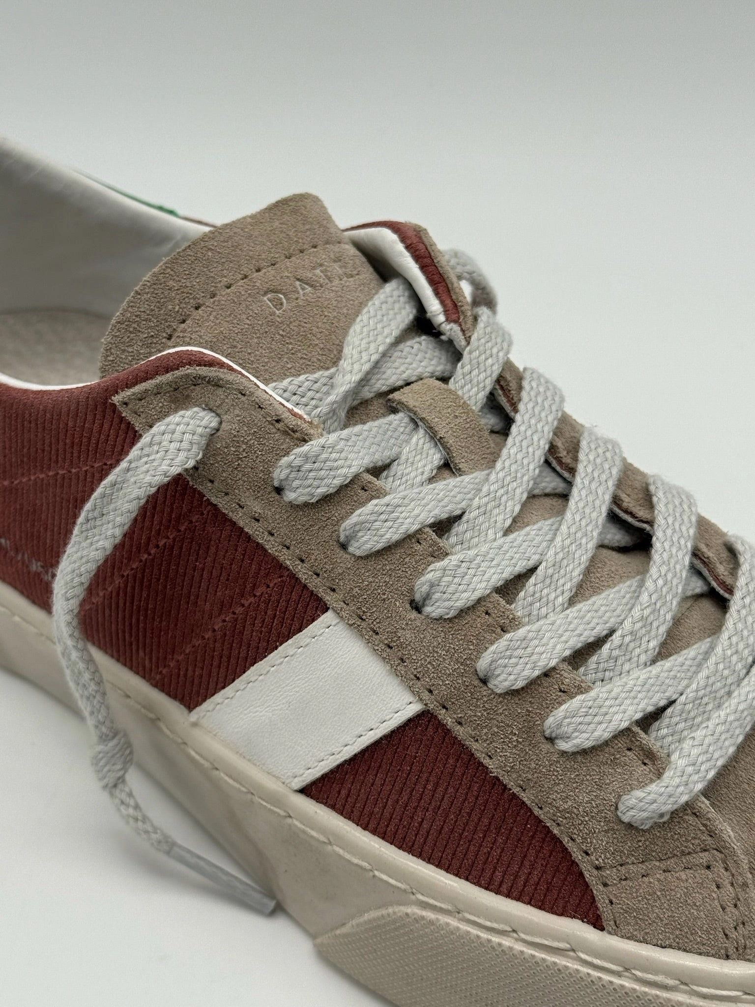 new collection sreeleathers ladies bag Sneakers Hill Low Used Phard new collection dress for girls