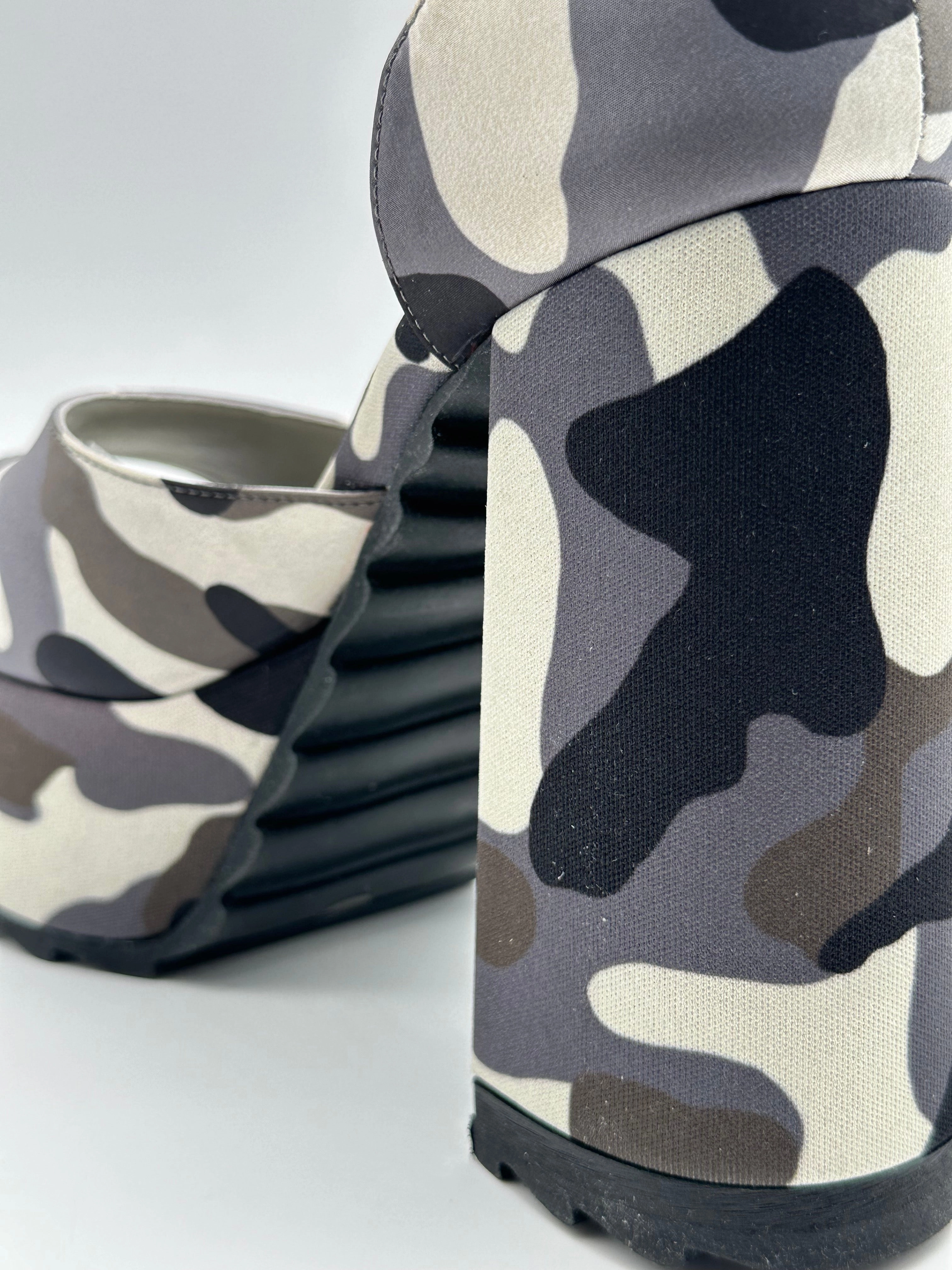 new nike releases new arrivals beyaz elbise Sandali Camo Con Plateau E Tacco Largo