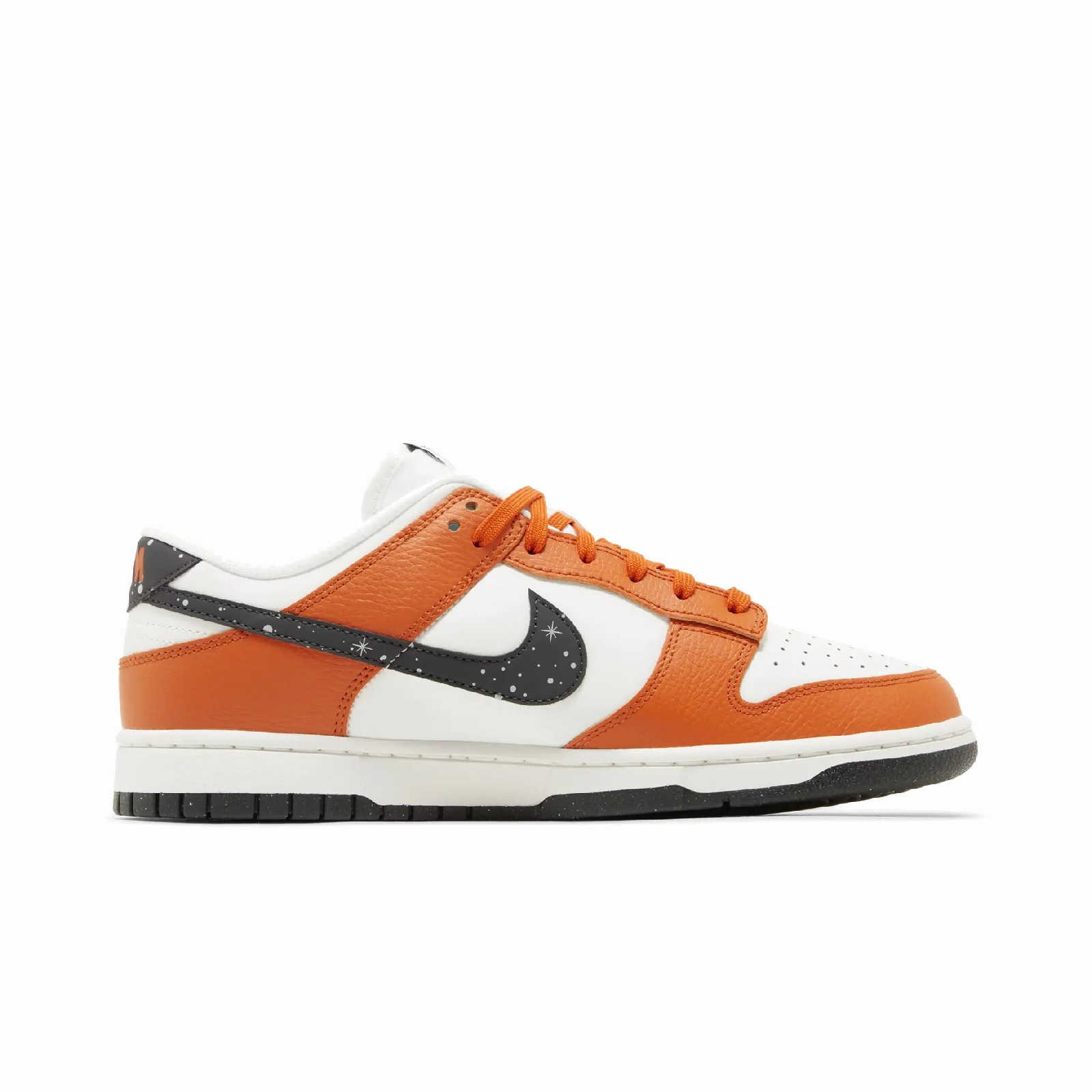 Nike Dunk Low Night Sky Premium materials