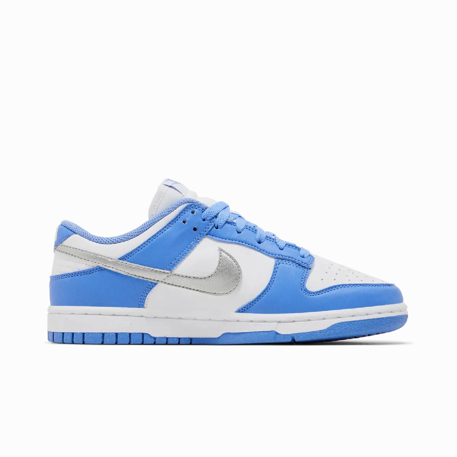 Nike Dunk Low Royal Pulse (Women's) High-fashion pieces