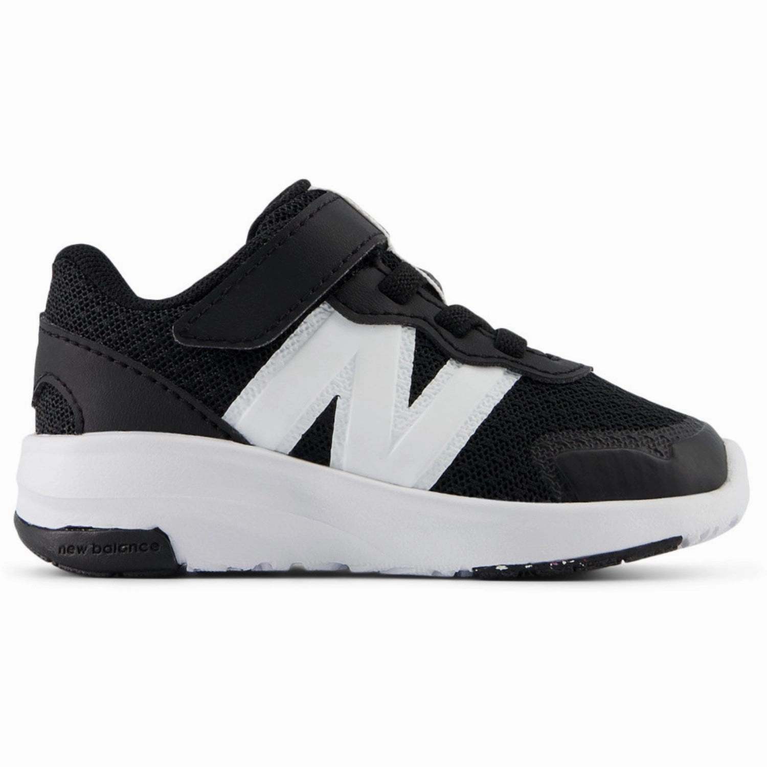 Outdoor shoes New Balance Black New Balance FreshFoam 578 Kids Bungee Lace With Top Strap Surf shoes
