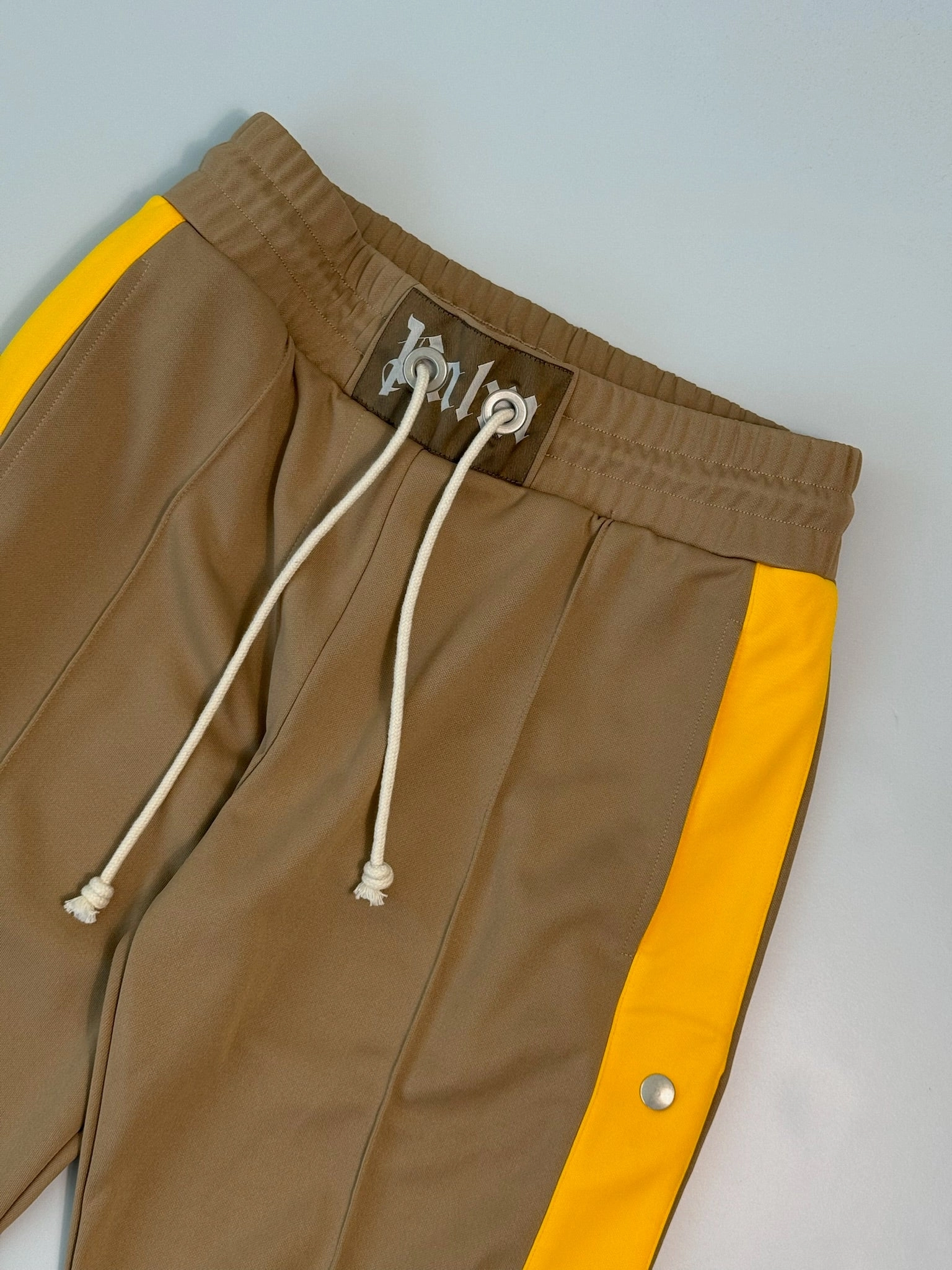 Pantaloni Tuta Beige Con Bottoni truworths new arrivals ladies new collection dress for women