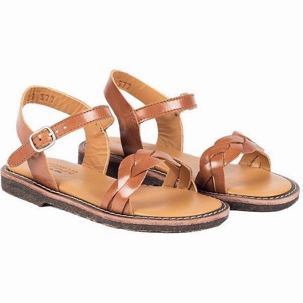 Pointe shoes Angulus Sandals Cognac Travel shoes