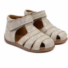 Pom Pom Bellis Starters Scallop Velcro Sandal Office shoes Unisex shoes