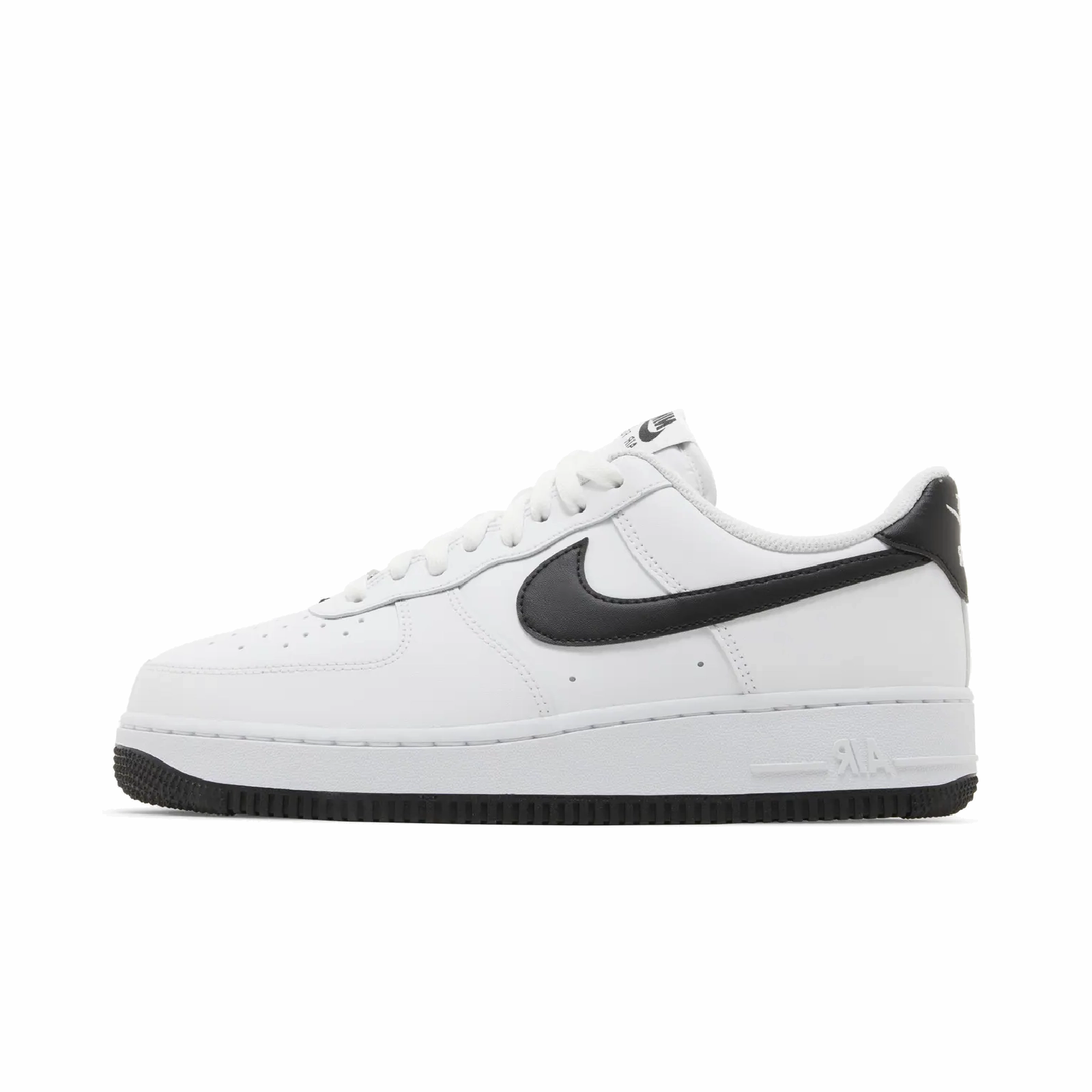 Premium finishes Nike Air Force 1 Low '07 White Black Premium finishes